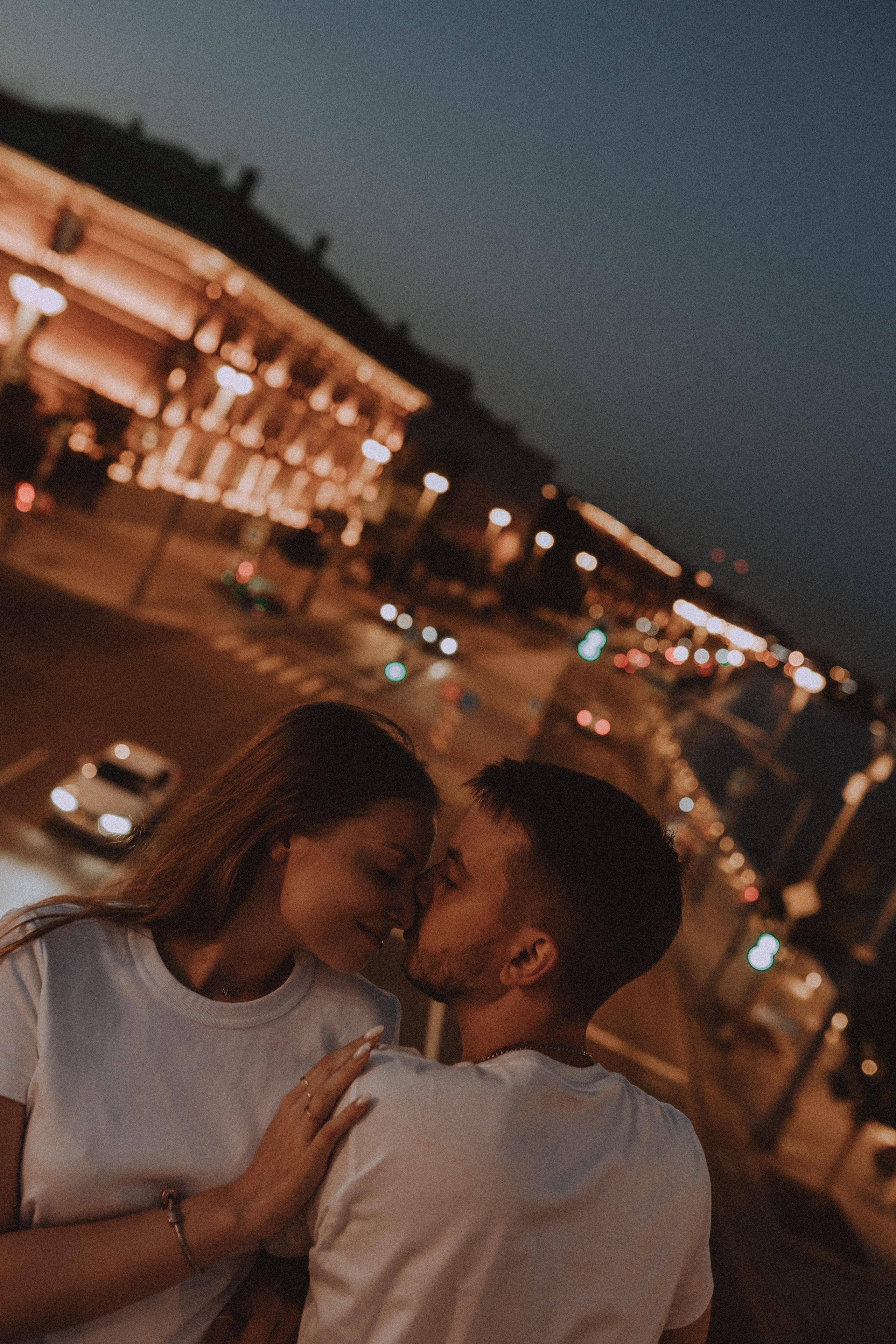 Двое в центре города. Семейный и свадебный фотограф в Москве Оксана Гапеева