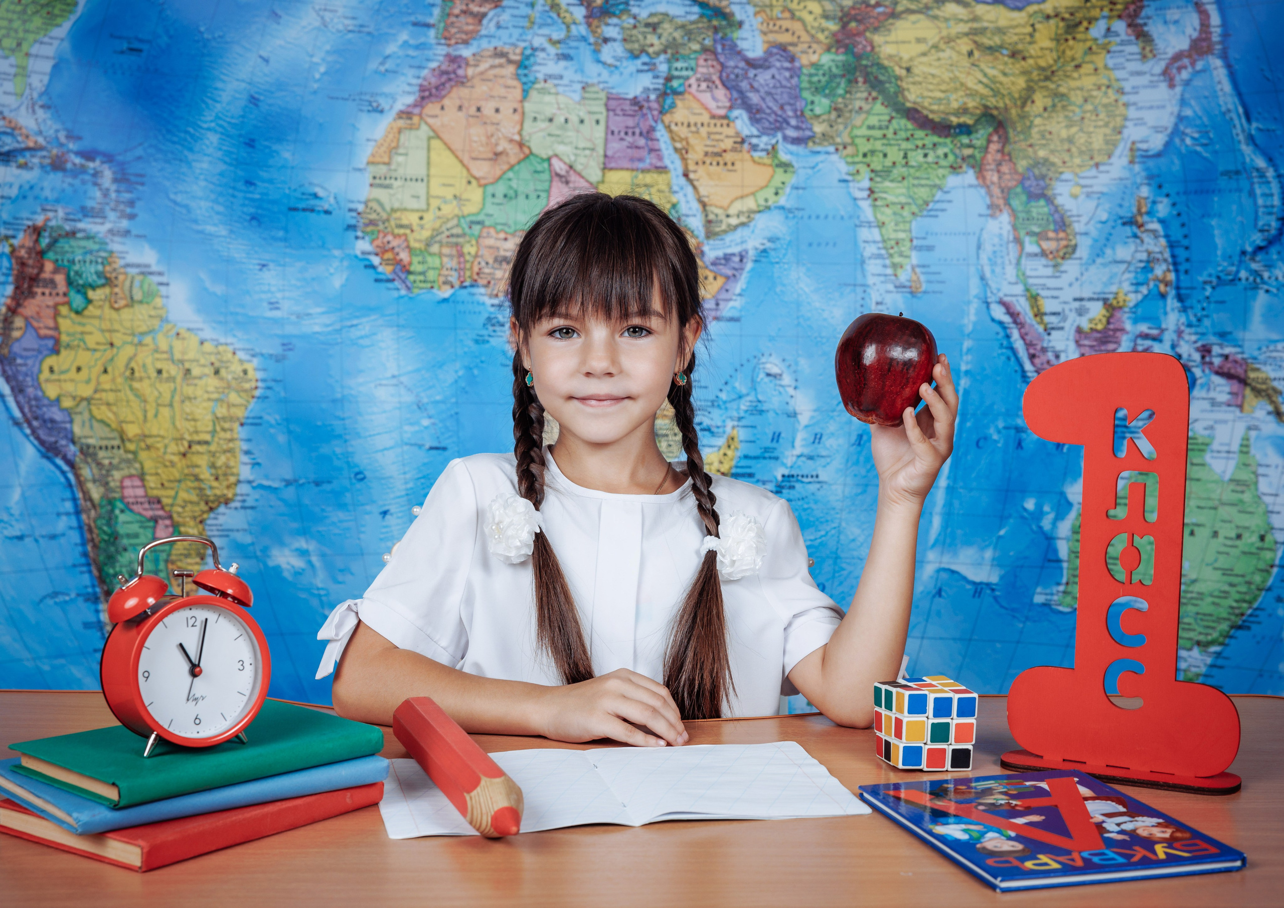 Первоклашки. Выпускные школьные фото­альбомы для школ и детских садов в Волгограде и Волжском