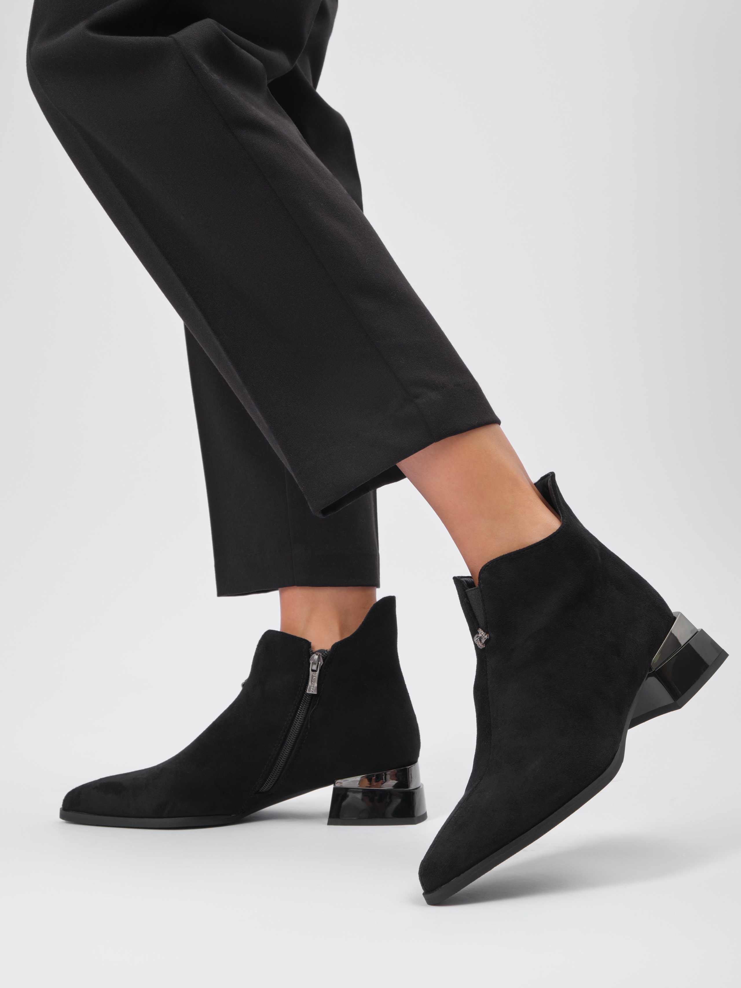 Полусапожки. Фотостудия для Wildberries Ozon