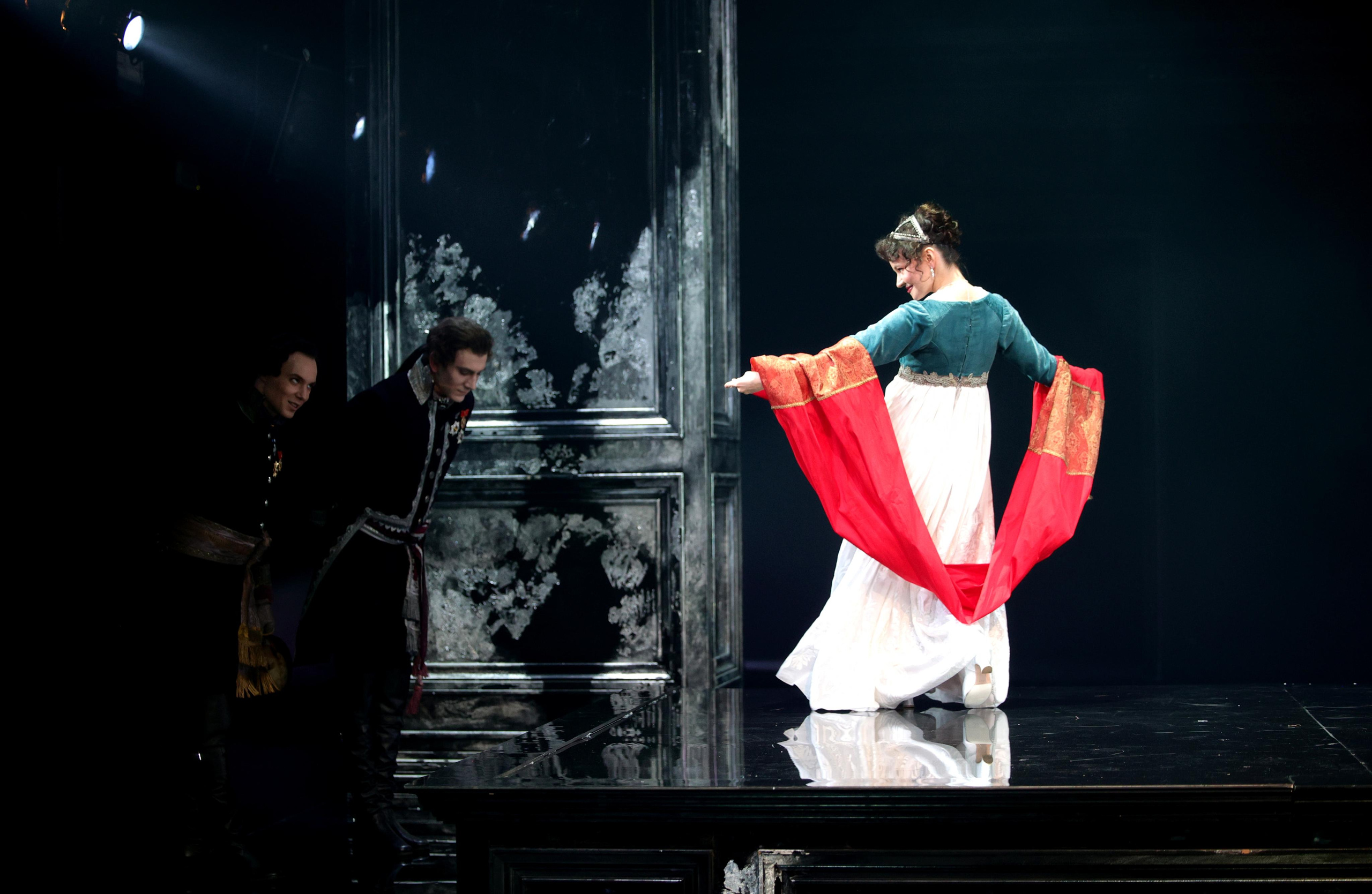 «ПАВЕЛ I». Театр Вахтангова. Москва, улицы, театр и артисты, друзья и мир фото Владимир Кашицин