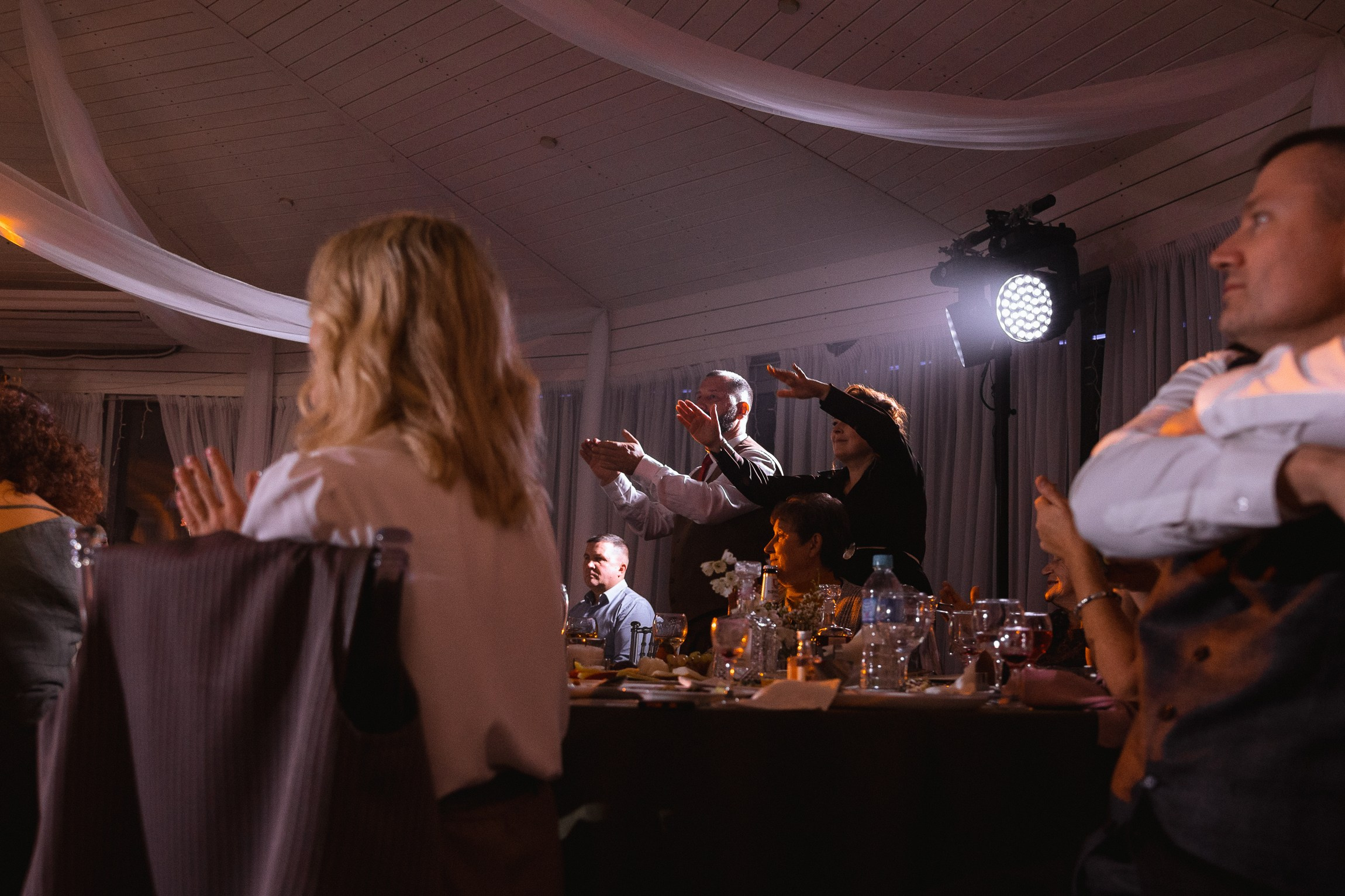 Two people swiped right. Свадебный фотограф Ярославль, Рыбинск