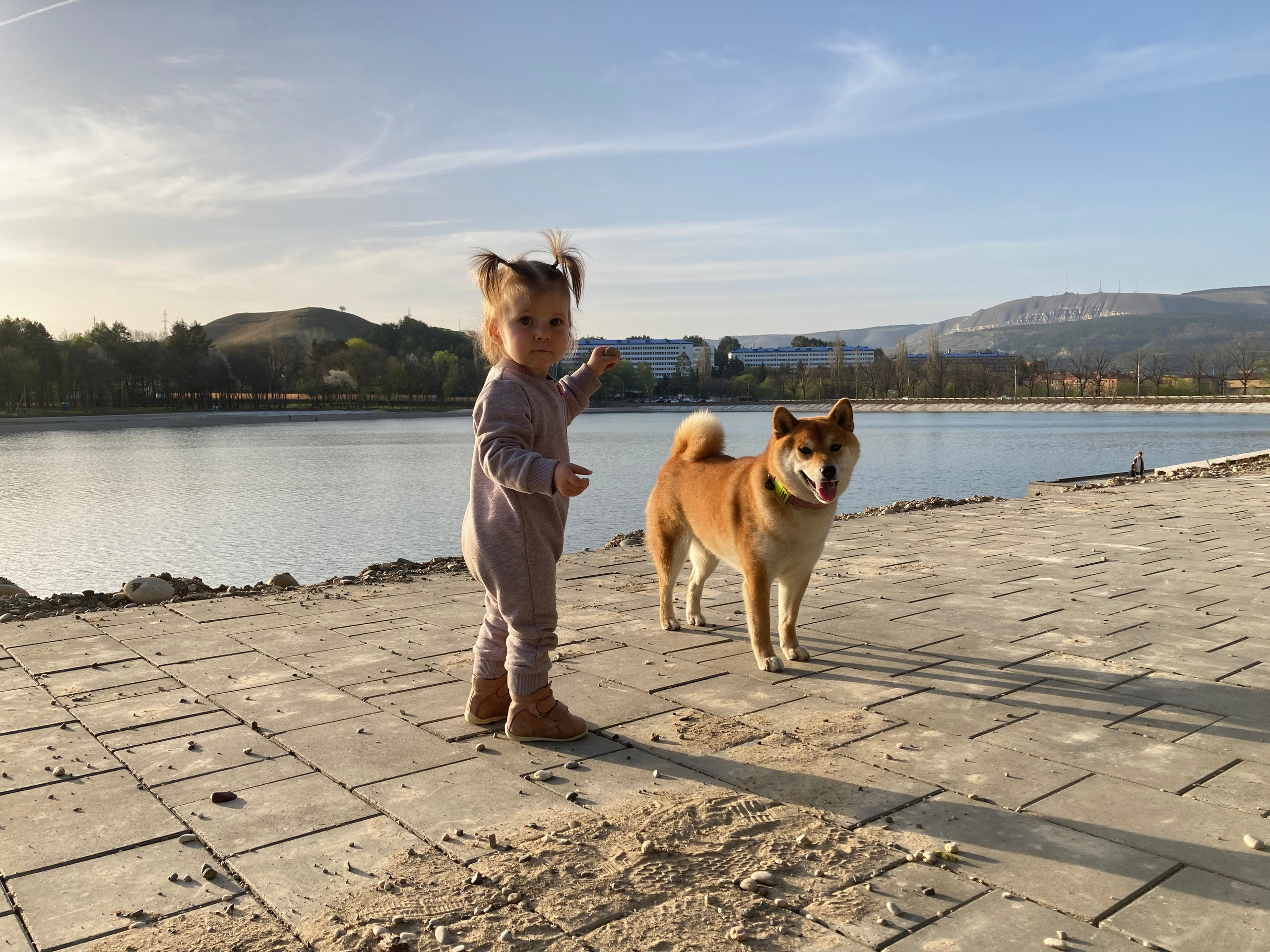 Дети. Смотри, красота!