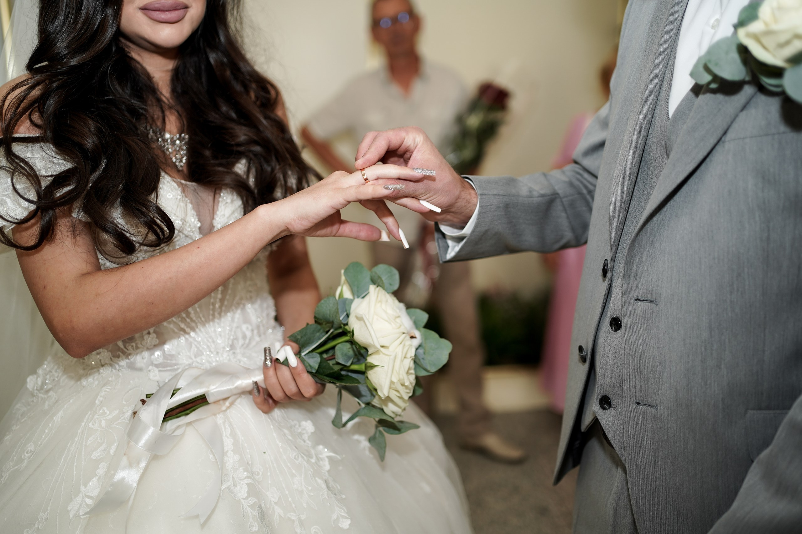 Фотосессия в ЗАГСе Ленинского района в Ростове-на-Дону. Фотограф Алёна Чёботова. Свадебный фотограф в Ростове-на-Дону. Таинство Крещения и Венчания, семейные фотосессии. Алёна Чёботова