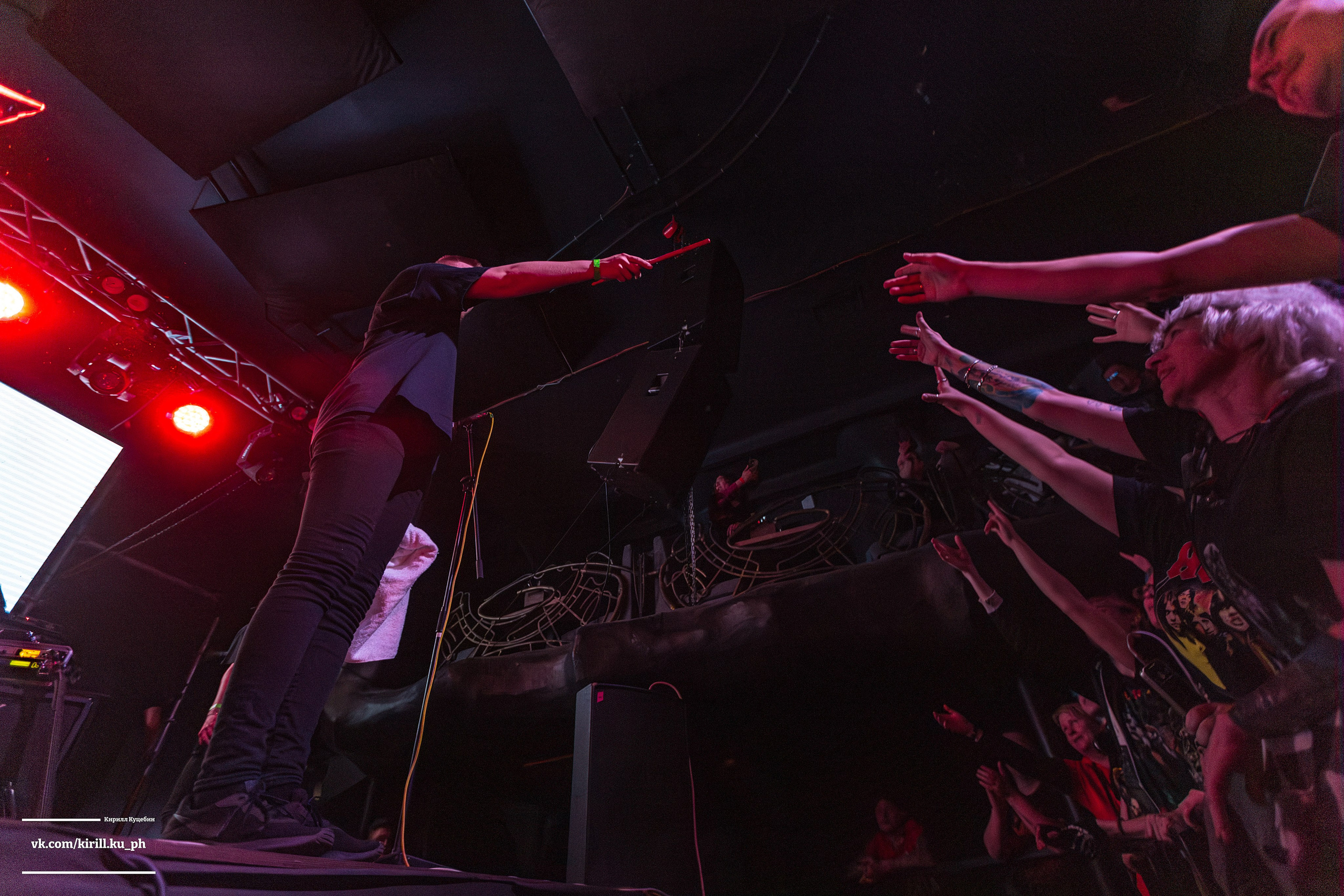 Концерт группы Бригадный подряд в клубе Нирвана, Екатеринбург. Репортажный фотограф Екатеринбург | Яркий, качественный репортаж | Концерты, клубы, репортаж, праздники, корпоративы