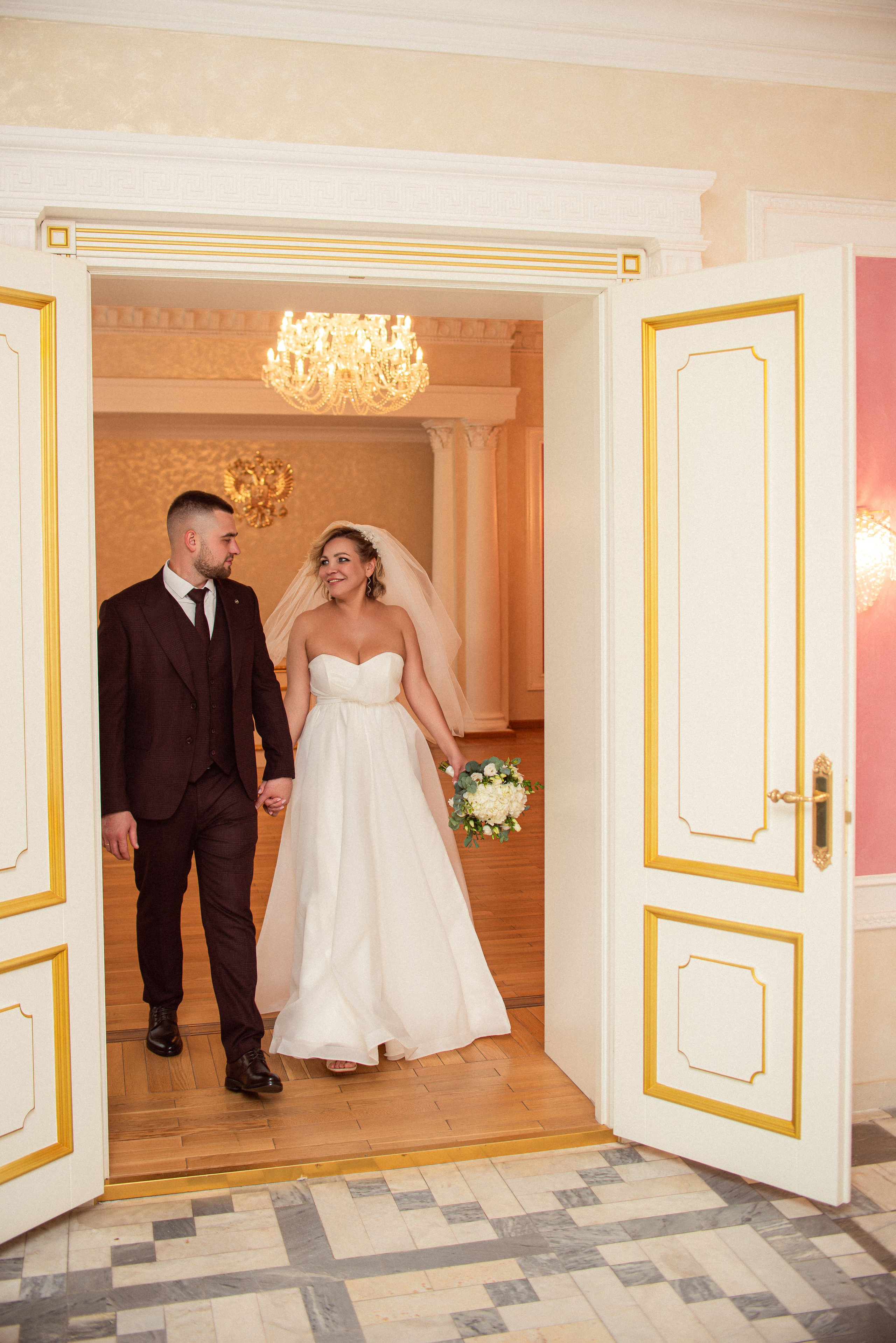 Свадебная фотосессия в Старой Купавне: фото и цены 2026 | Алёна Макеева. Свадебный и семейный фотограф в Москве и МО (Фрязино, Королёв, Коломна) Макеева Алёна