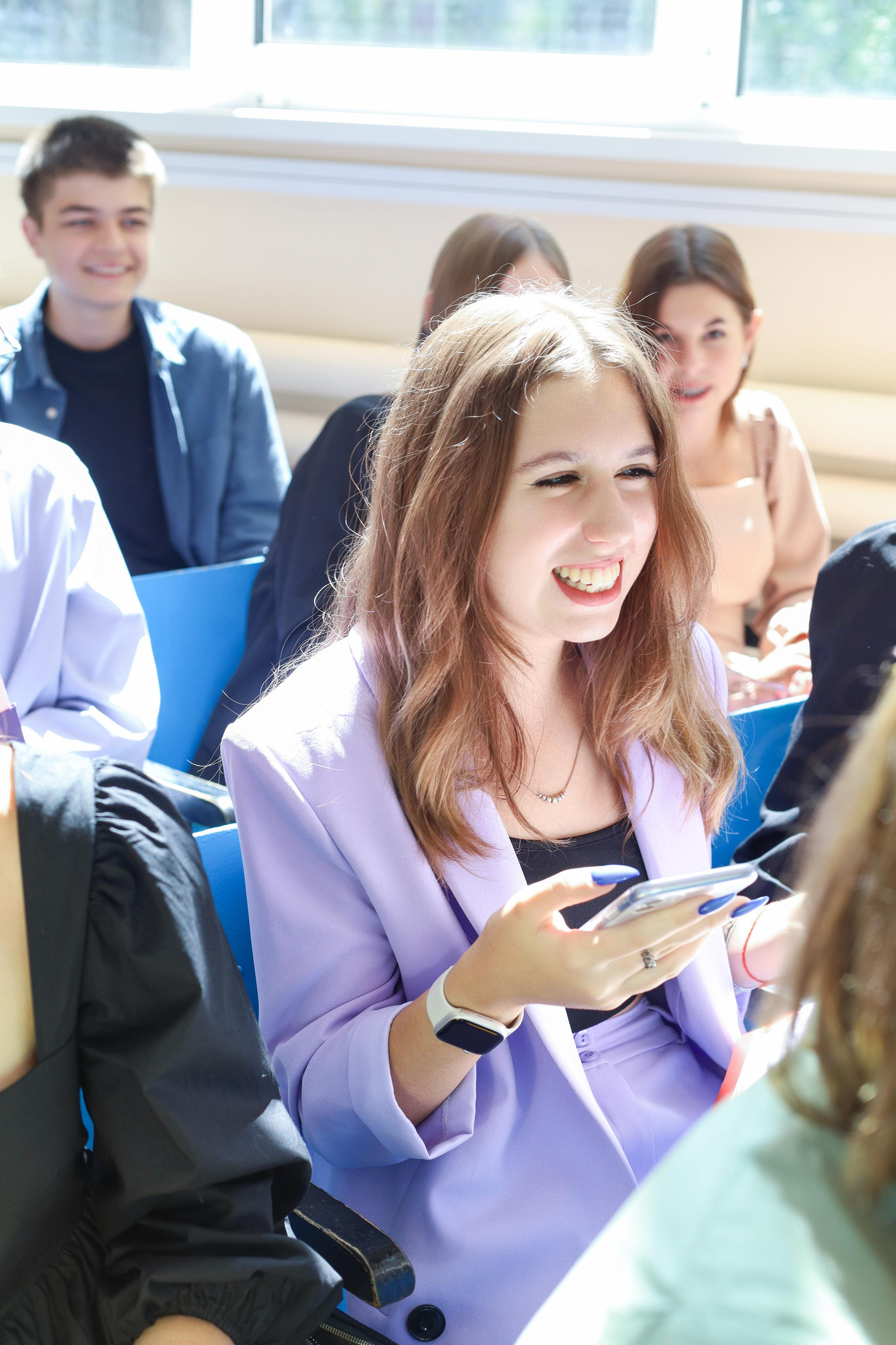 Вручение аттестатов 85 гимн. Фотограф Алёна Кладова