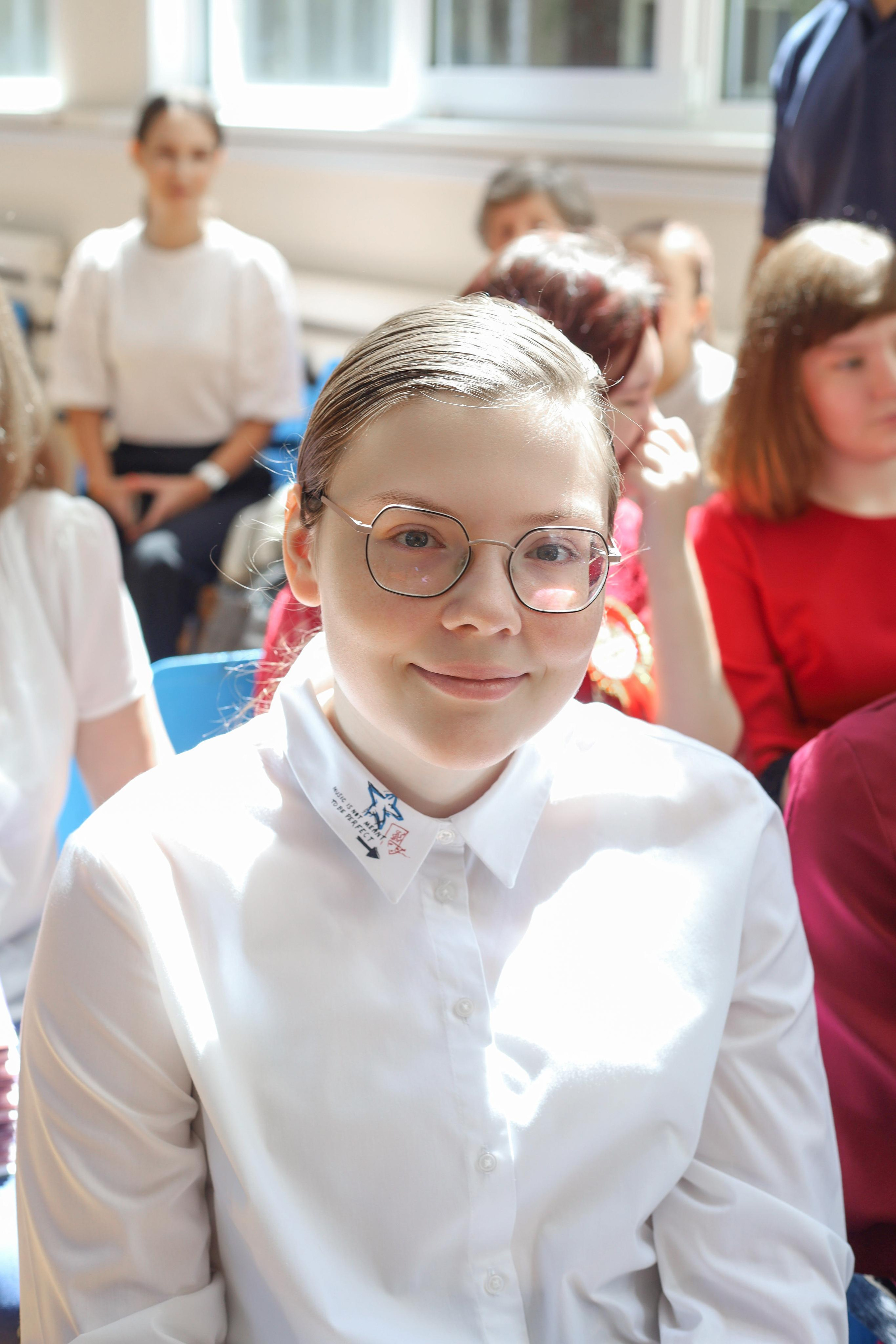 Вручение аттестатов 85 гимн. Фотограф Алёна Кладова