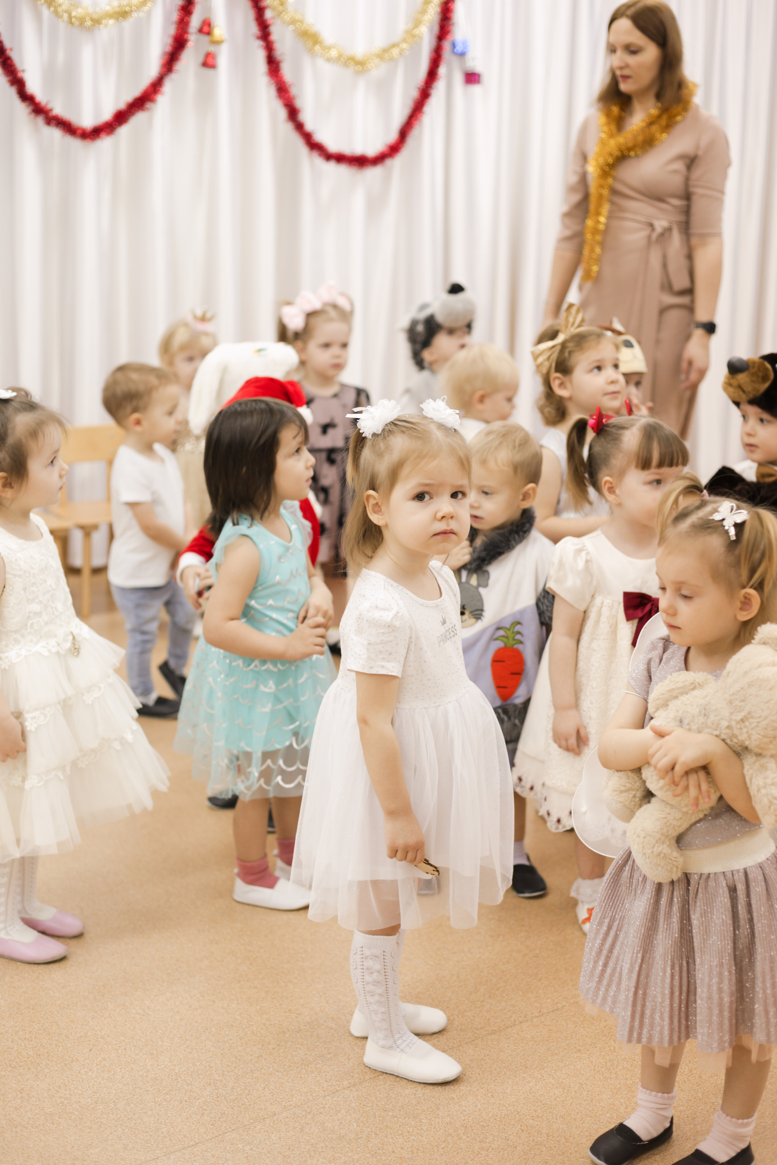 Новогодний утренник дс 267. Фотограф Алёна Кладова