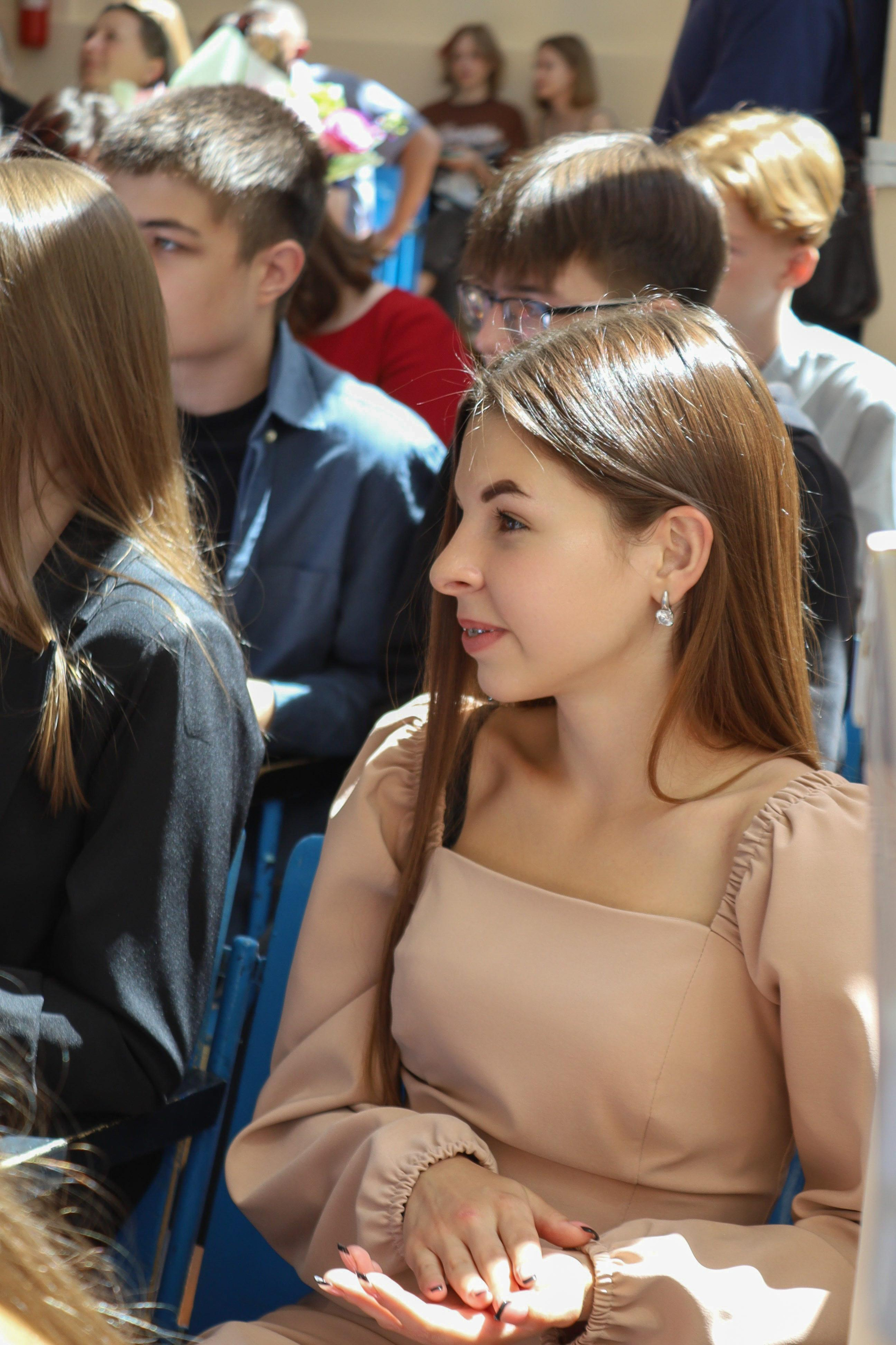 Вручение аттестатов 85 гимн. Фотограф Алёна Кладова