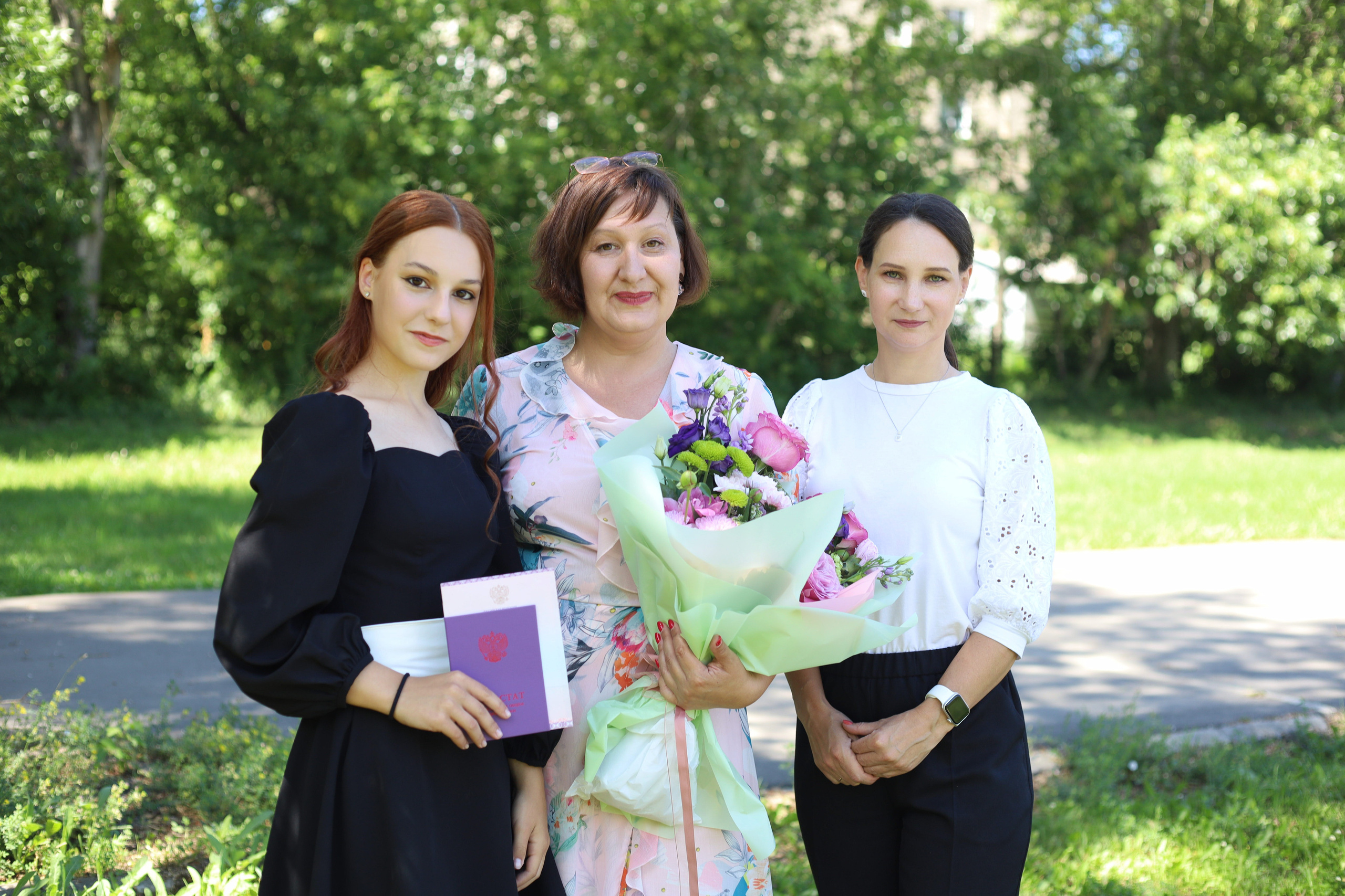 Вручение аттестатов 85 гимн. Фотограф Алёна Кладова