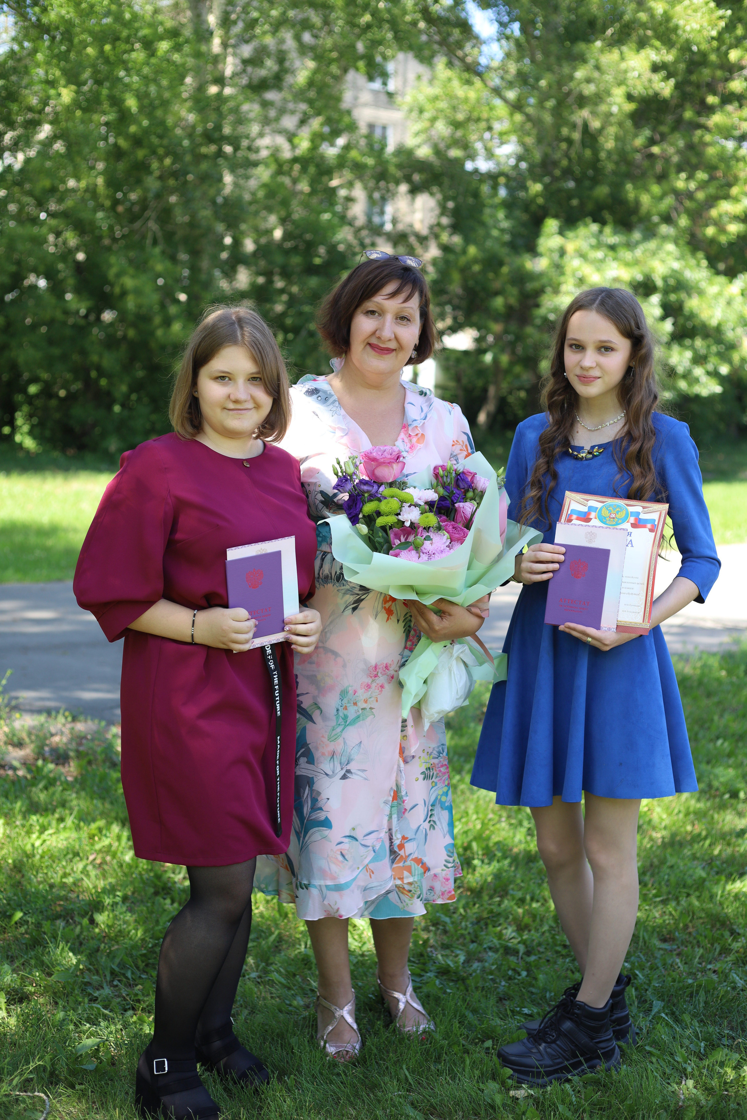 Вручение аттестатов 85 гимн. Фотограф Алёна Кладова