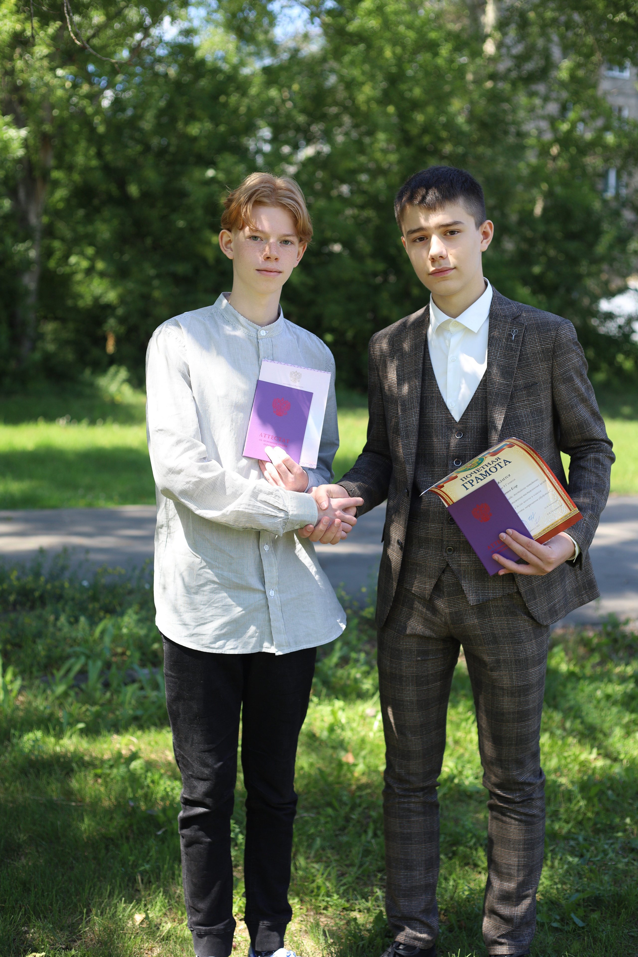 Вручение аттестатов 85 гимн. Фотограф Алёна Кладова