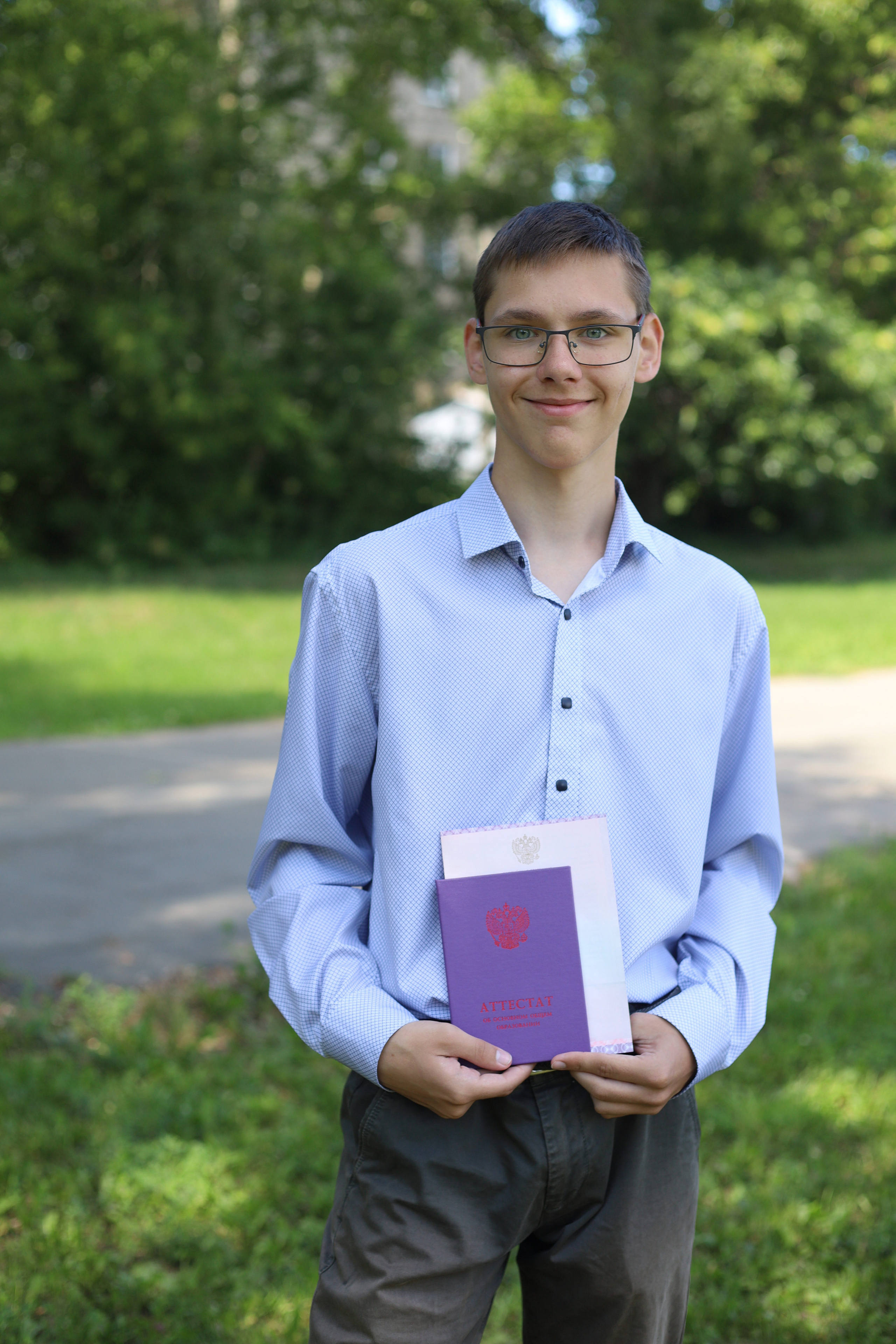 Вручение аттестатов 85 гимн. Фотограф Алёна Кладова