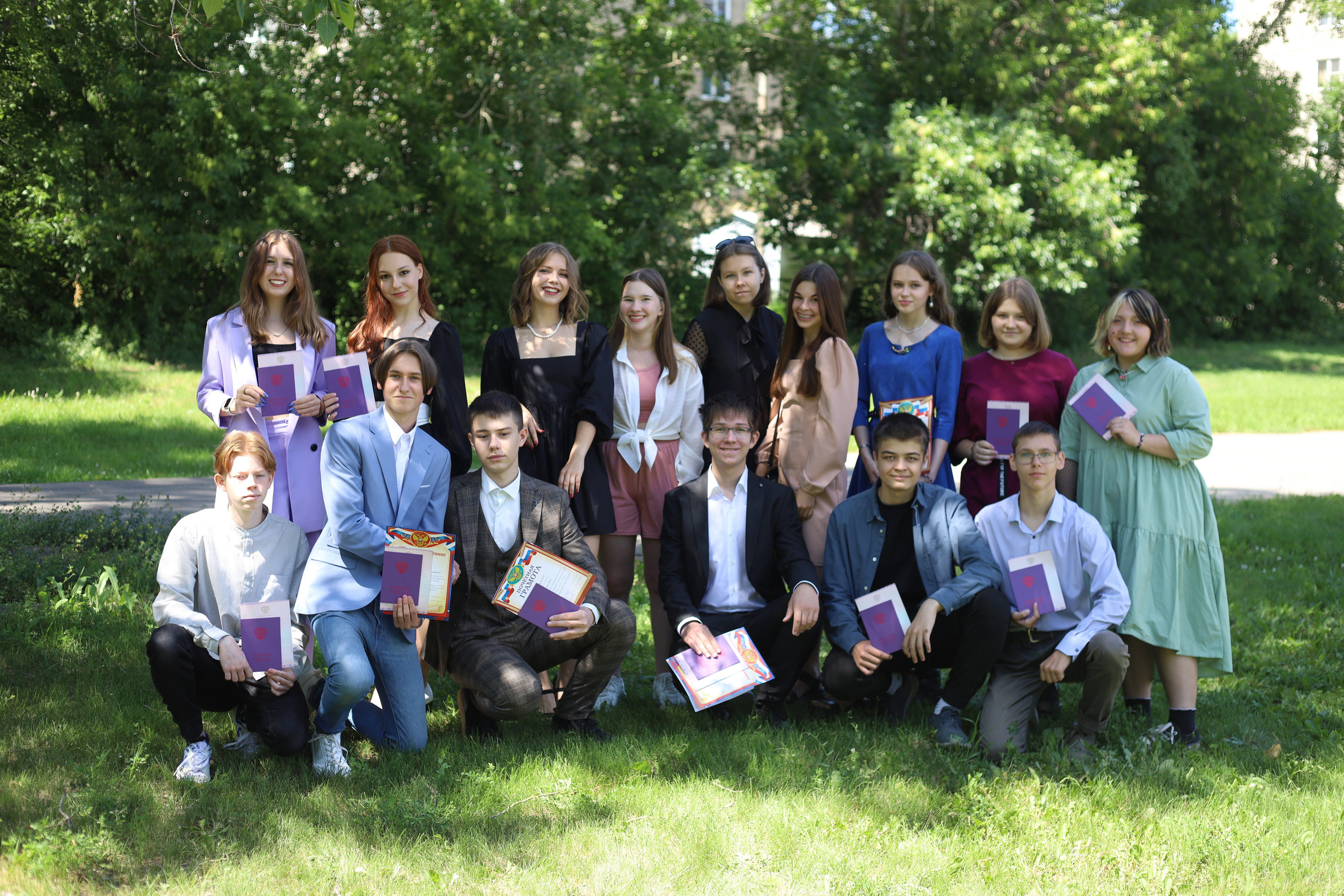 Вручение аттестатов 85 гимн. Фотограф Алёна Кладова