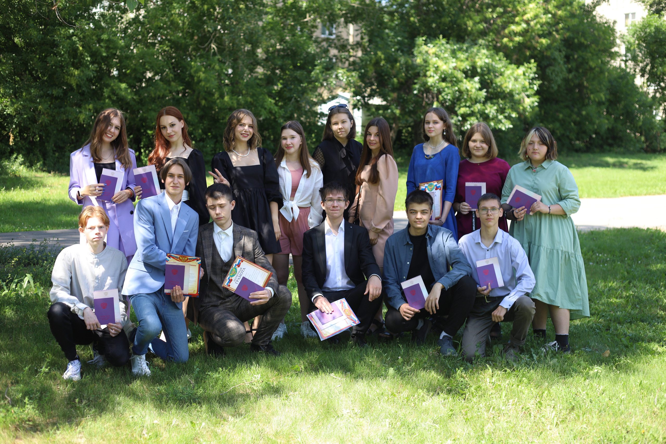 Вручение аттестатов 85 гимн. Фотограф Алёна Кладова