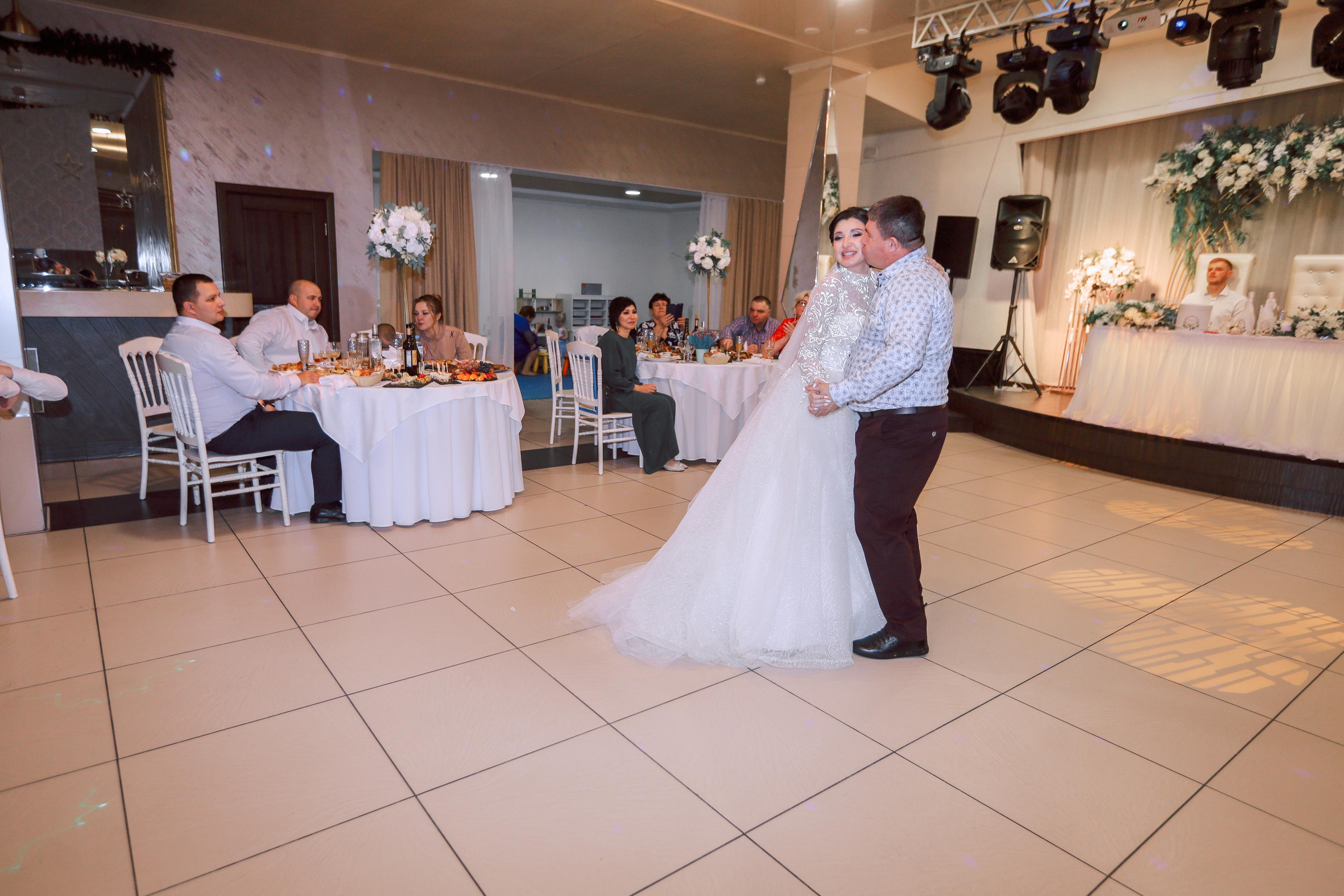 Владислав и Ангелина. Фотограф Алёна Кладова