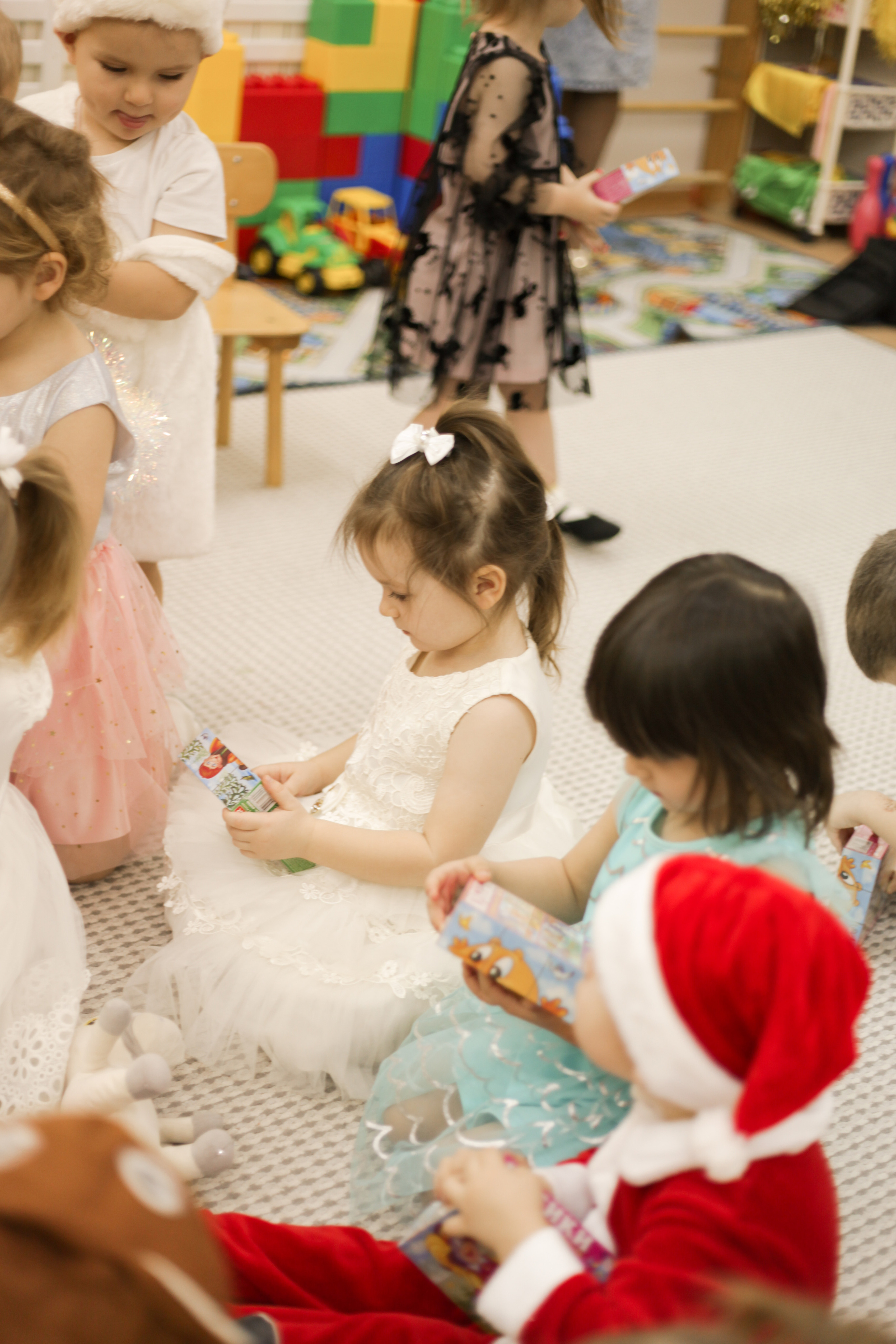 Новогодний утренник дс 267. Фотограф Алёна Кладова