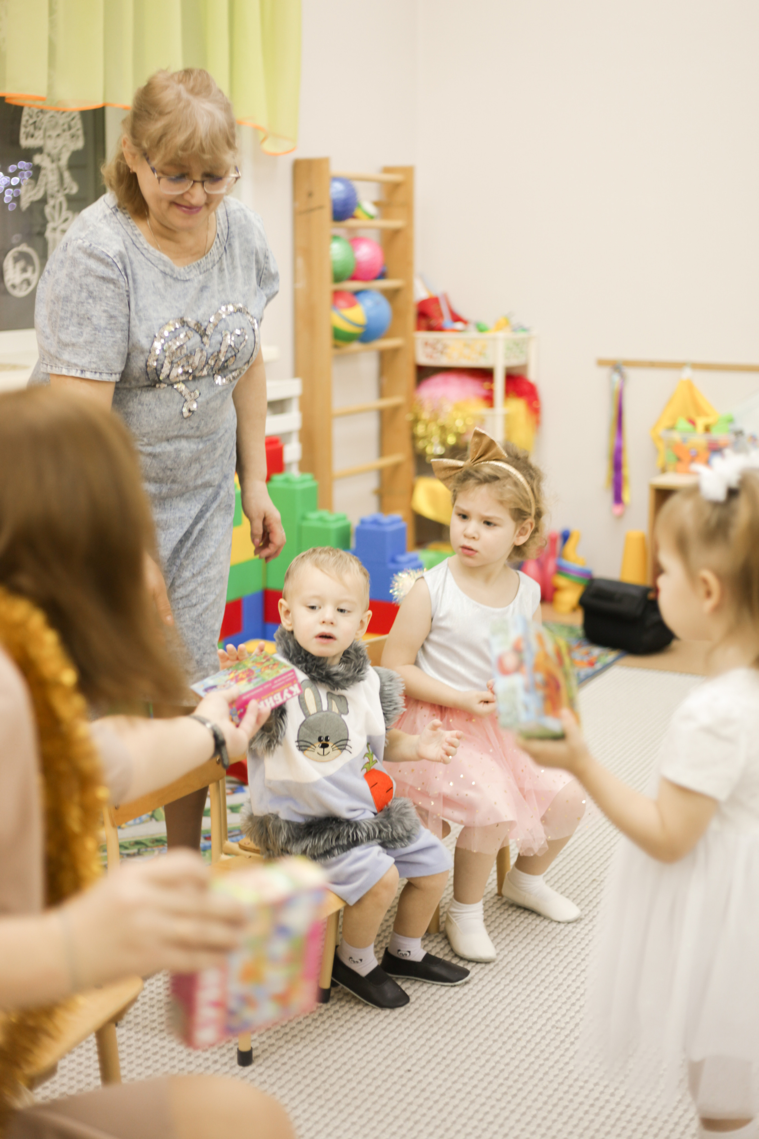 Новогодний утренник дс 267. Фотограф Алёна Кладова