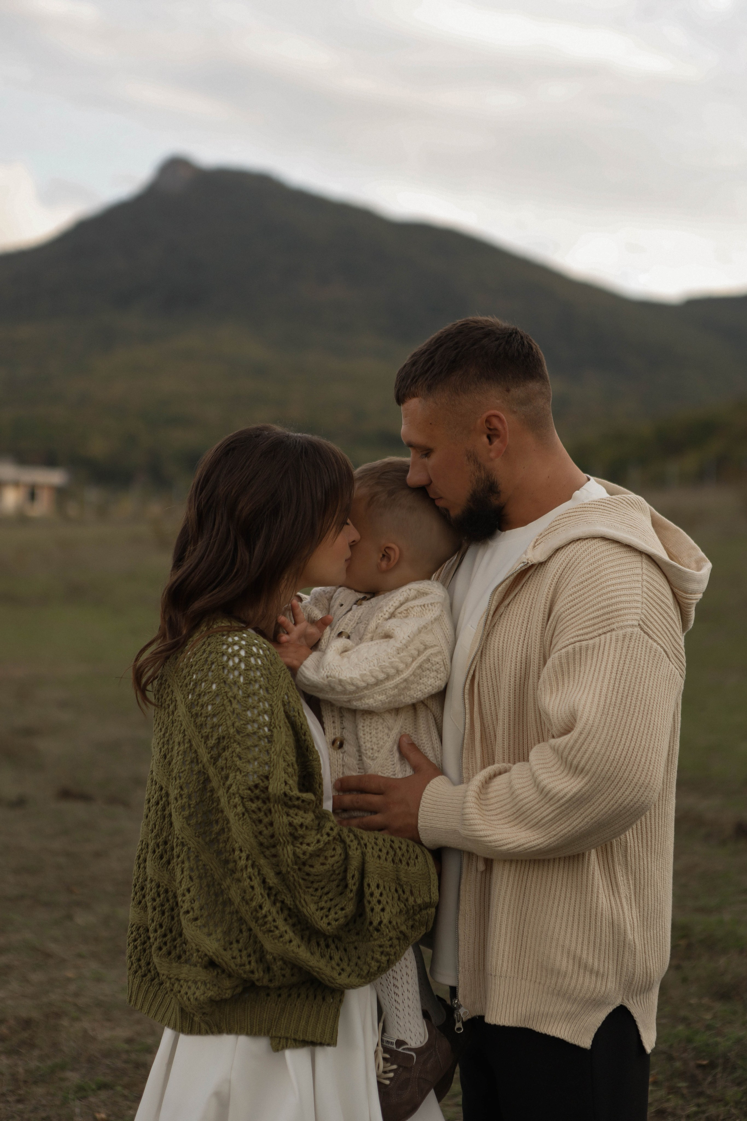 Однажды мы загадали счастье, а потом на свет появился ты, наш сынок. Фотограф в Крыму Богдана Захарчук