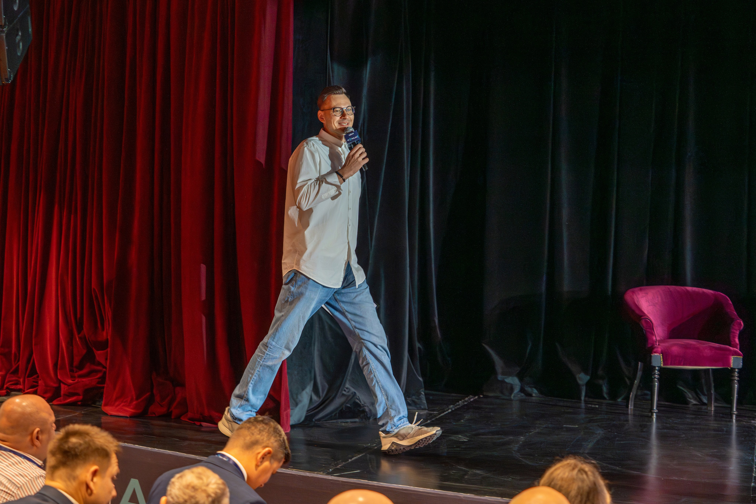 Конференция Axoft в Сочи Казино 2025. Репортажный фотограф в Красной Поляне и Сочи Павлюченко Екатерина