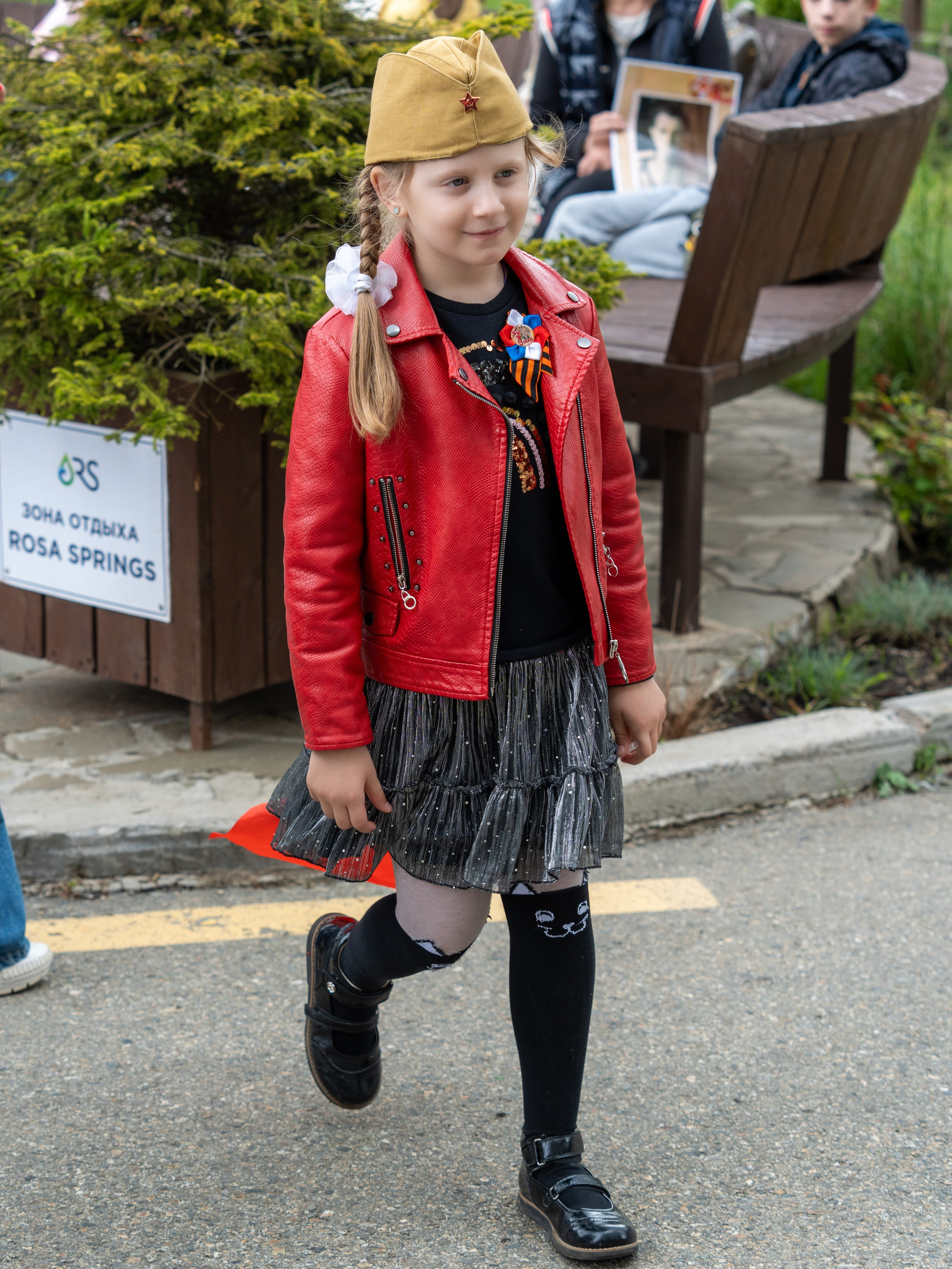 Шествие бессмертного полка 9 мая 2024 Rosa Springs. Репортажный фотограф в Красной Поляне и Сочи Павлюченко Екатерина