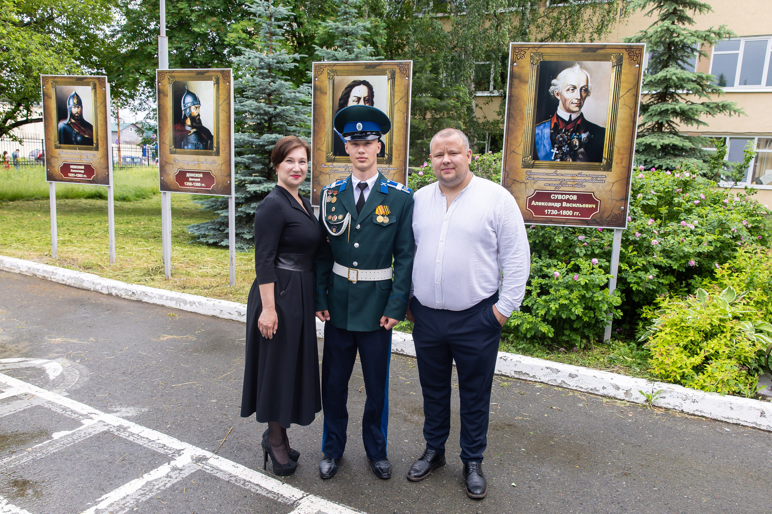 Фото и видео на выпускной в школе и детском саду. Свадебный, семейный видеограф и фотограф в Екатеринбурге Николай Рыков