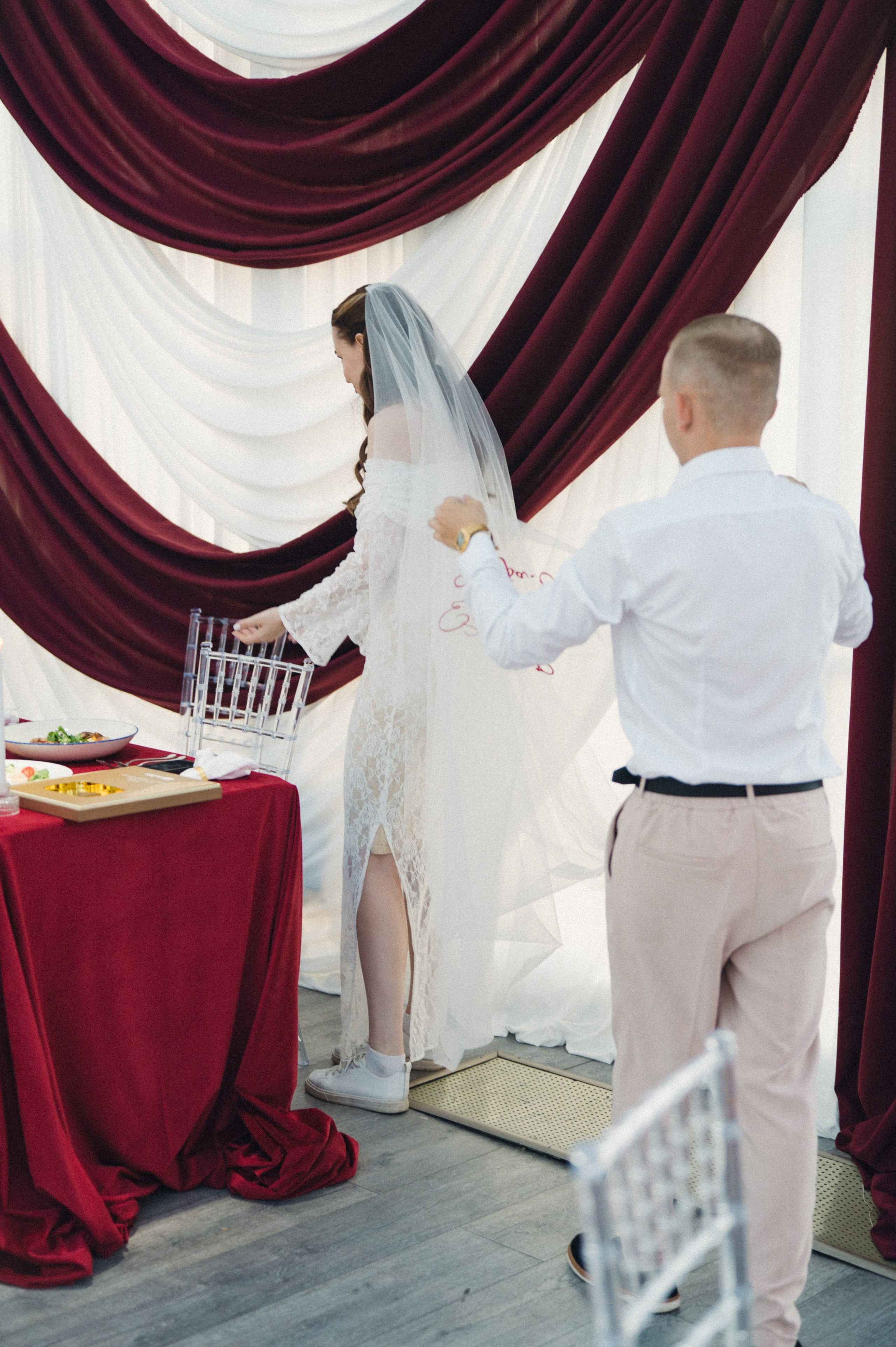 Дарья и Артём. Репортажный и свадебный фотограф в Сургуте