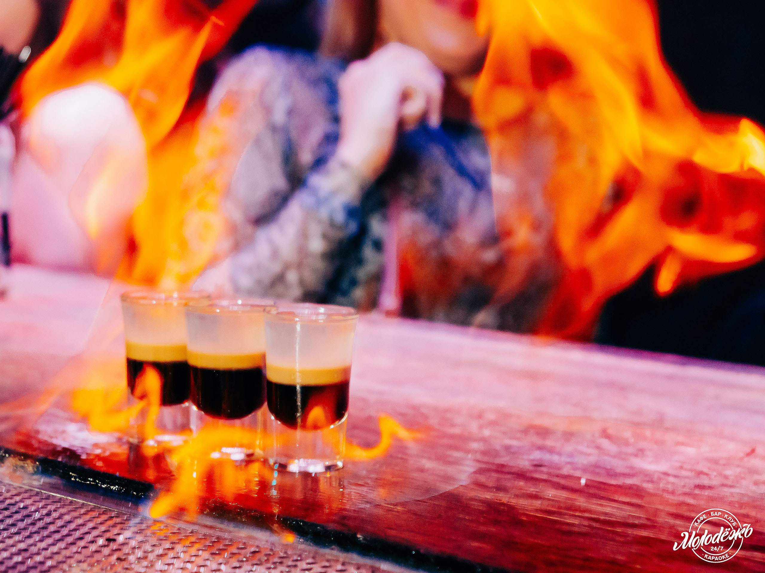 Клуб Молодёжь лучшее. Контакты