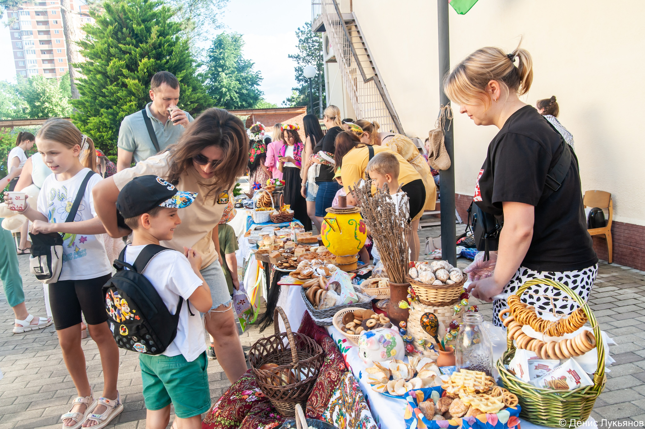 Ярмарка. Свадебный и семейный фотограф Денис Лукьянов в Краснодаре, Краснодарском крае и Республике Крым