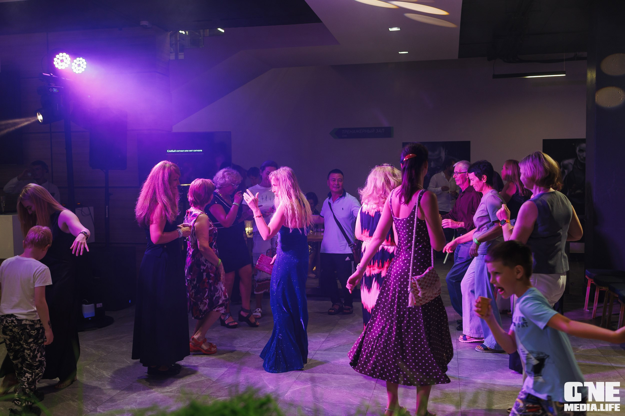 Фоторепортаж с 5-летия фитнес-клуба X-Fit. One Media Life: фоторепортажи, фотоотчеты с мероприятий и заведений