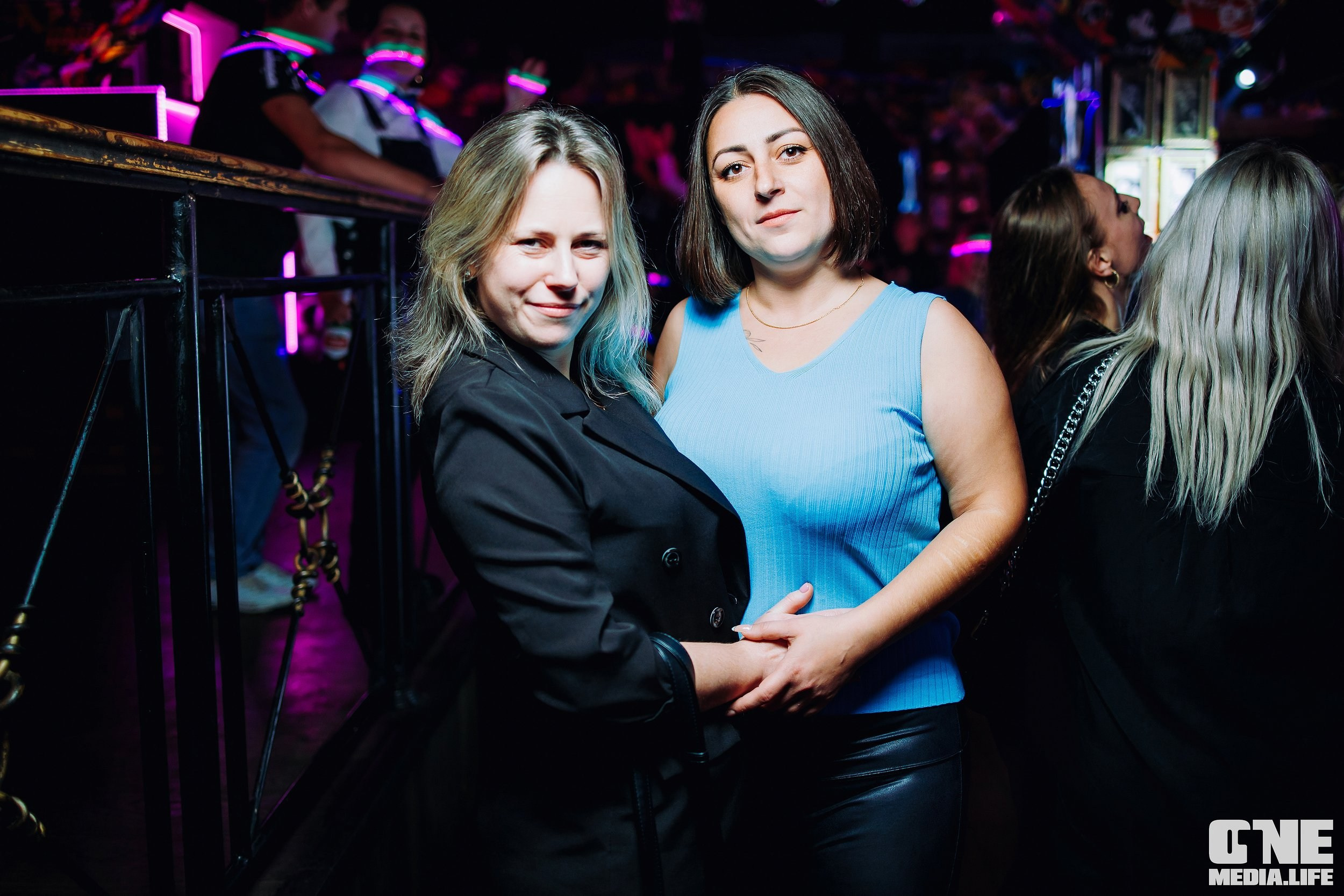 Фоторепортаж из бара XxxX. One Media Life: фоторепортажи, фотоотчеты с мероприятий и заведений