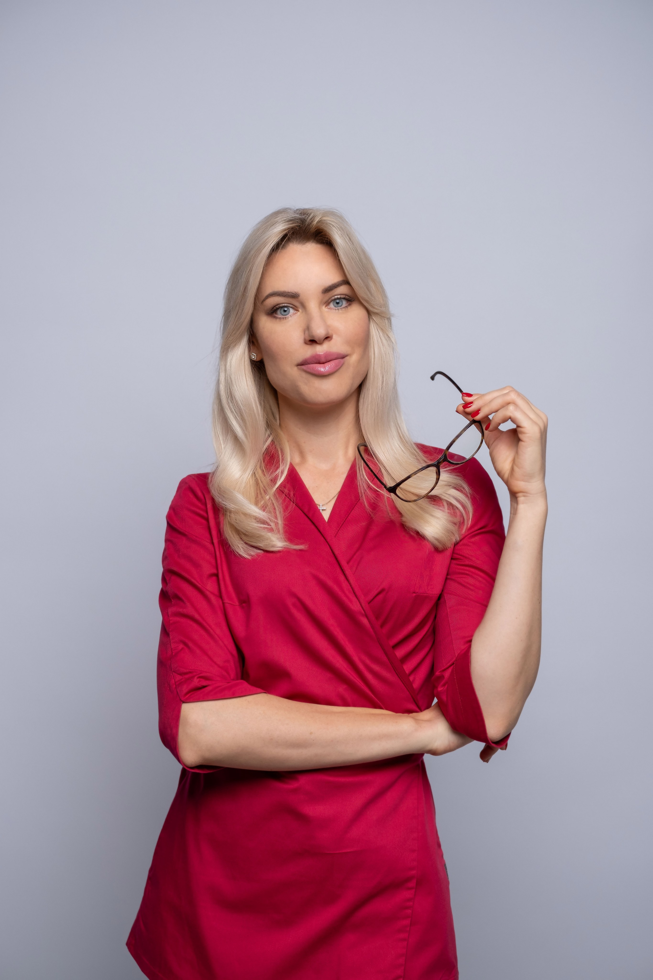 Леся Кохан | Стоматолог. Любовь Потапова