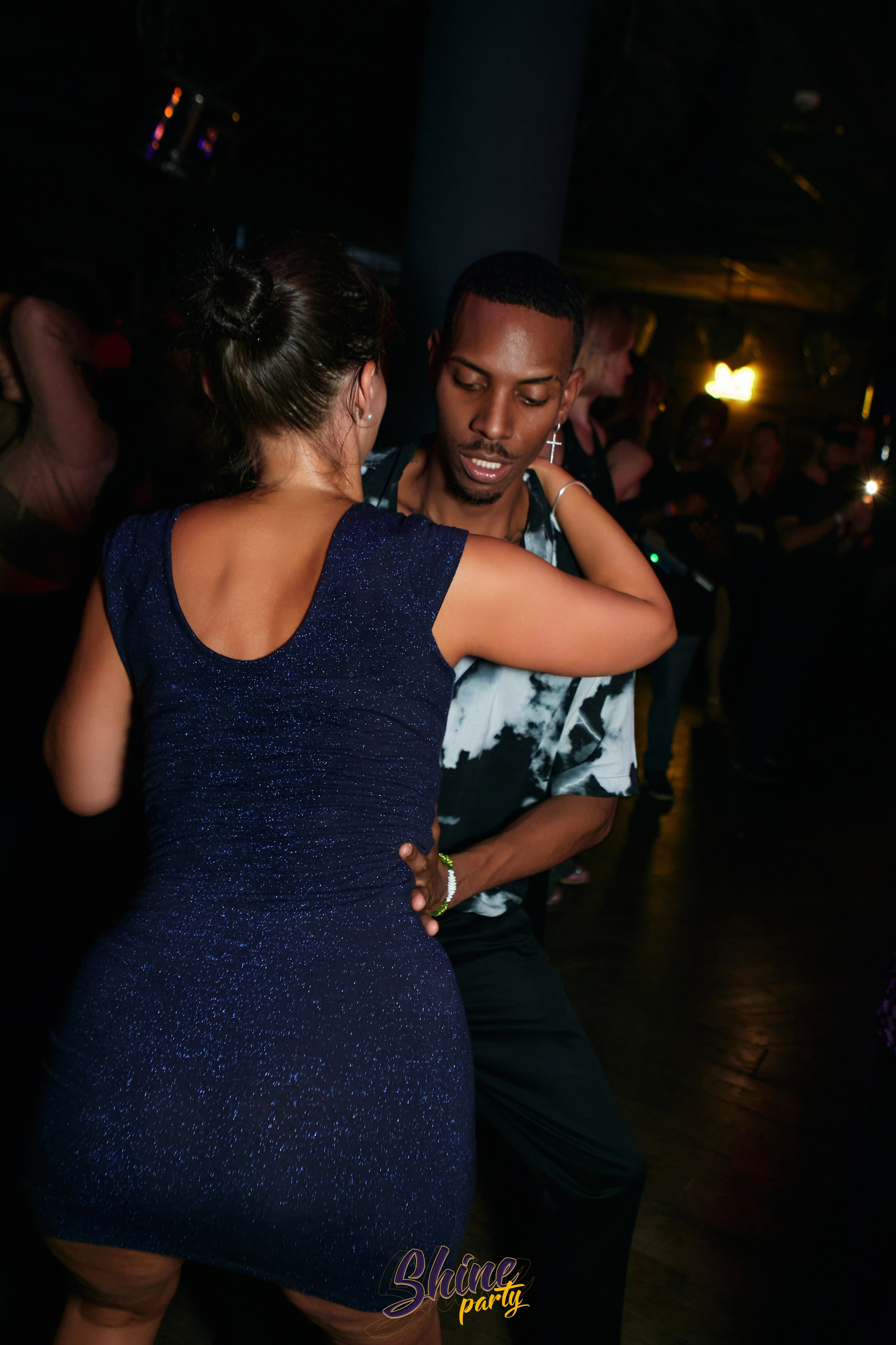 Shine party bachata. Свадебный фотограф