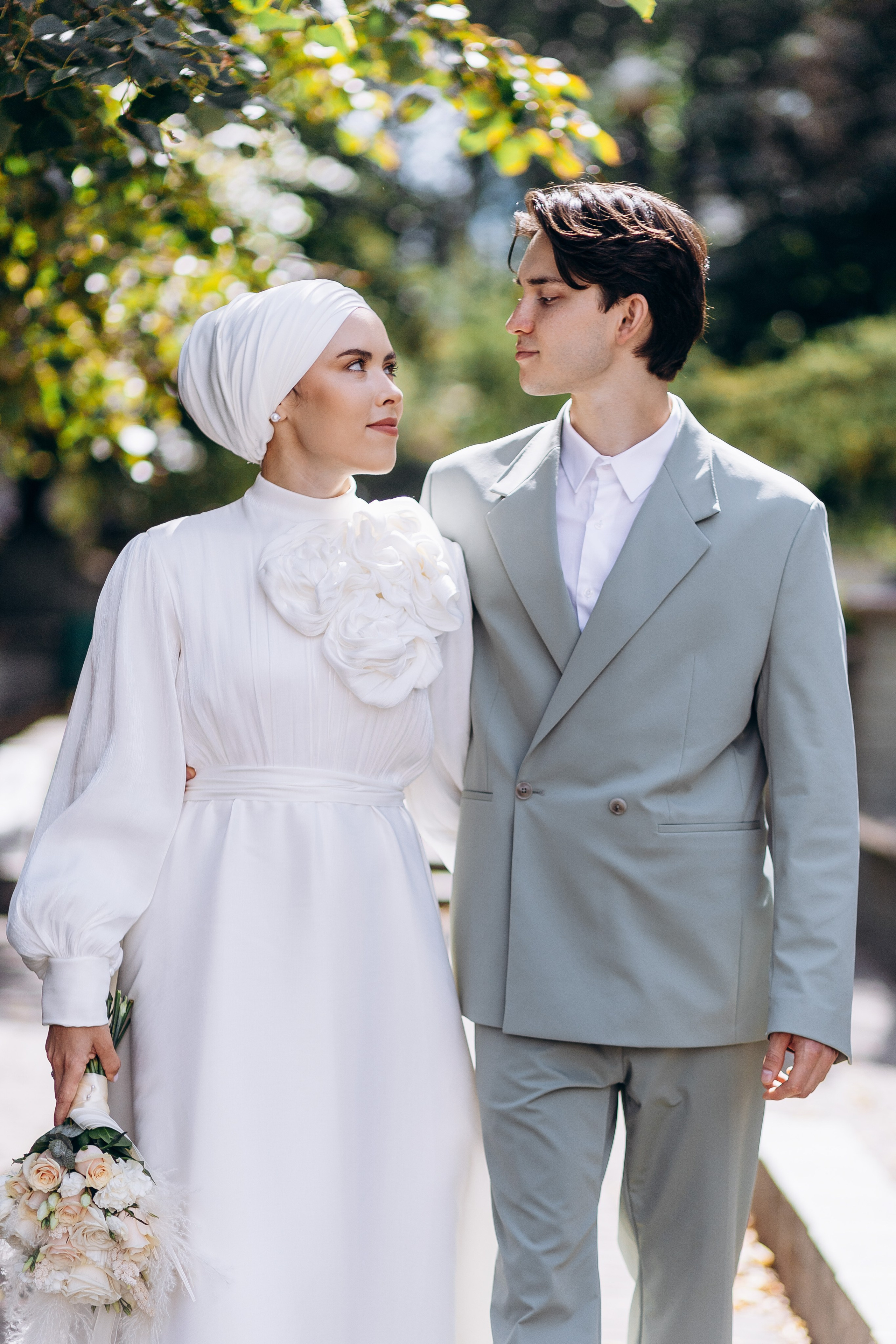 свадебная фотосессия в парке, свадебный фотограф Казань