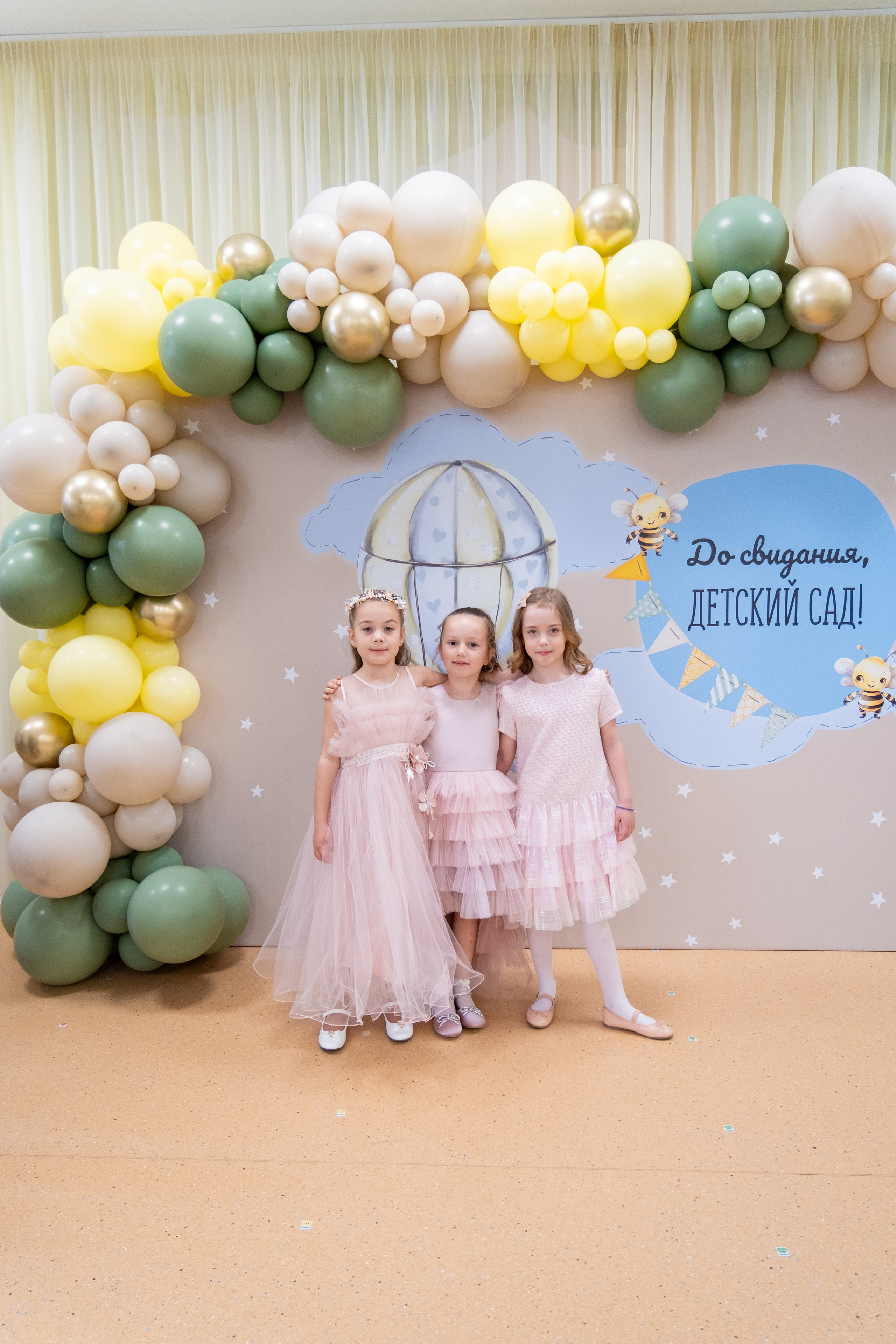 Выпускной. Профессиональный фотограф в Москве и Одинцово Родика Архип