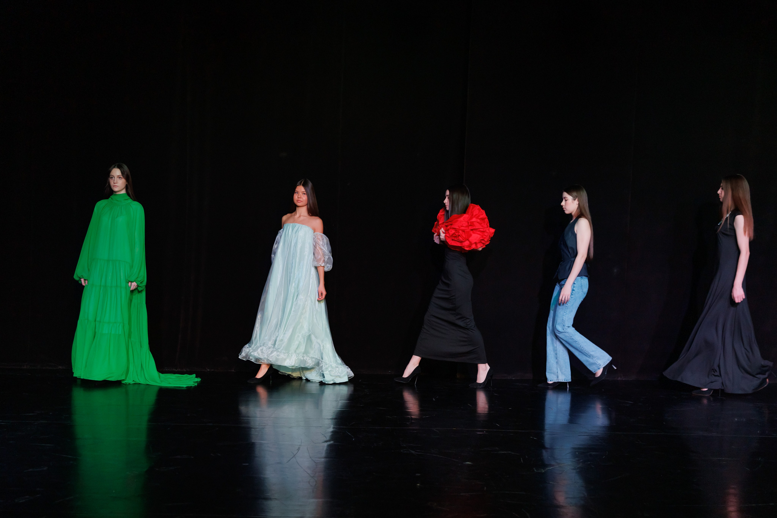 Показ коллекций Новосибирских дизайнеров для Fly Production. Фотограф Новосибирск — Наталья Гресь