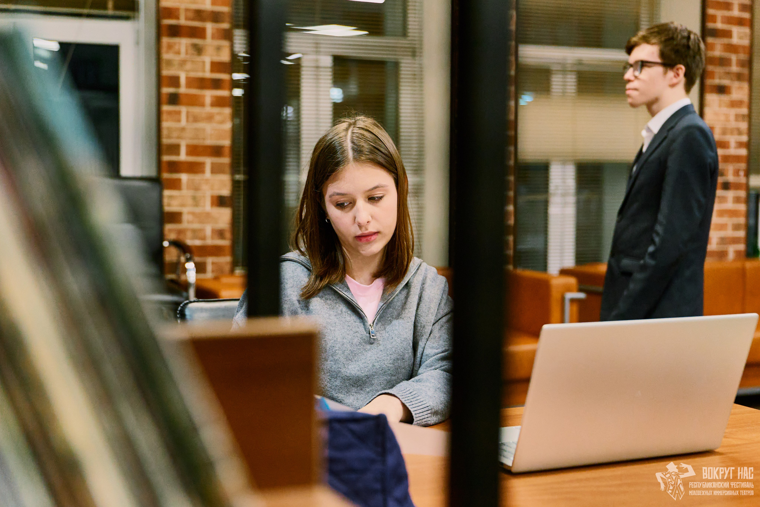 Вокруг Нас — Съёмка иммерсивного театра | Фотограф Казань. Фотограф Халитов Фидаиль — Казань | Мероприятия, Портреты, Репортажи