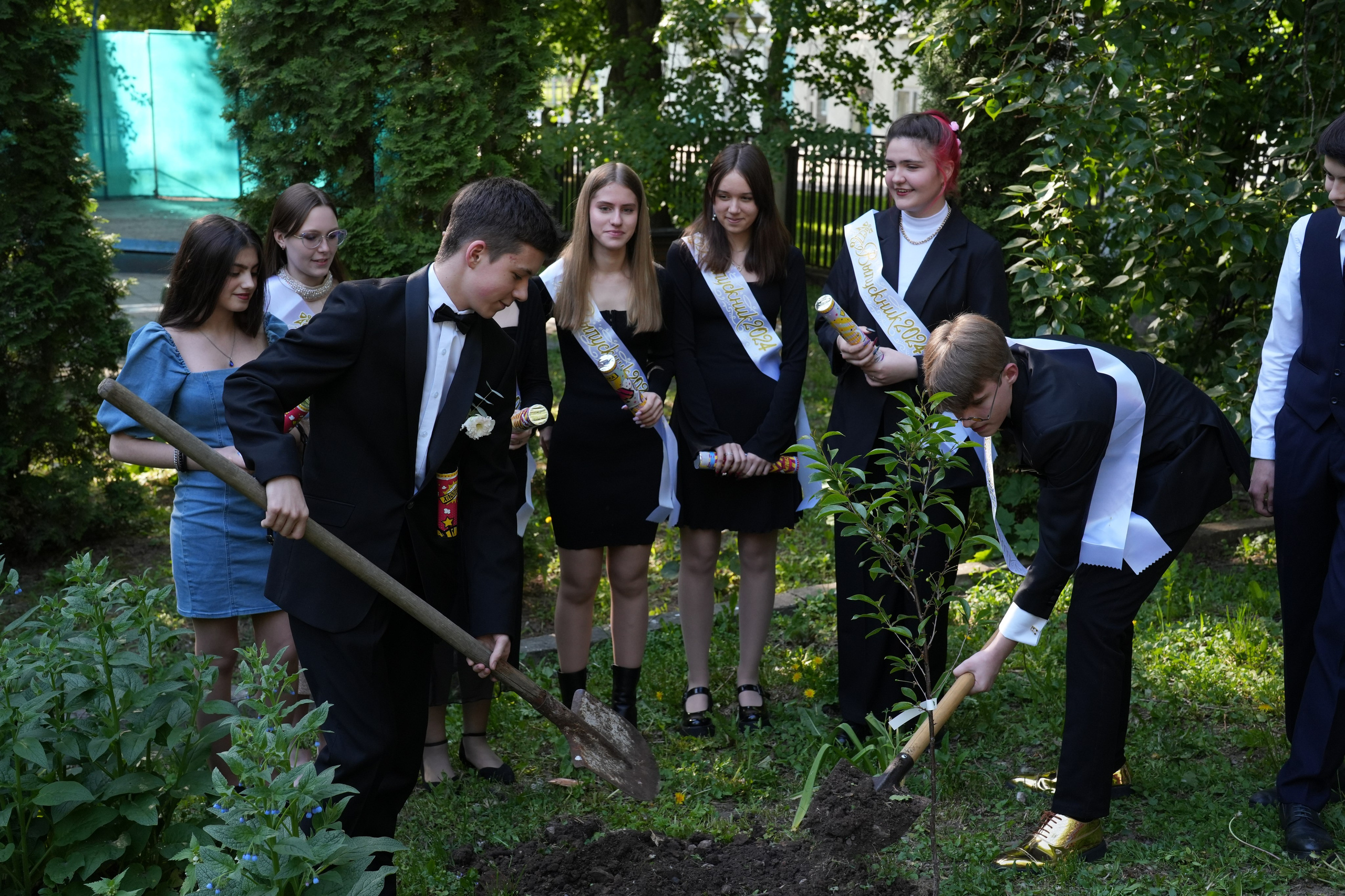 Выпускной в музыкально-хоровой школе г. Москвы № 106. Семейный и детский фотограф в Москве Оксана Чибизова