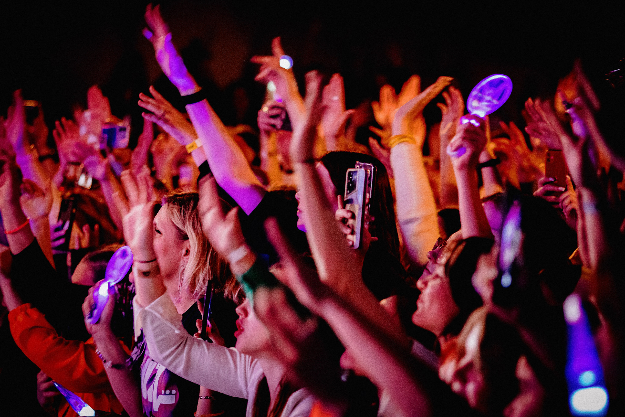 K-pop W24 Teleclub Centr club 04 / 2025. ФОТОГРАФ ЕКАТЕРИНБУРГ