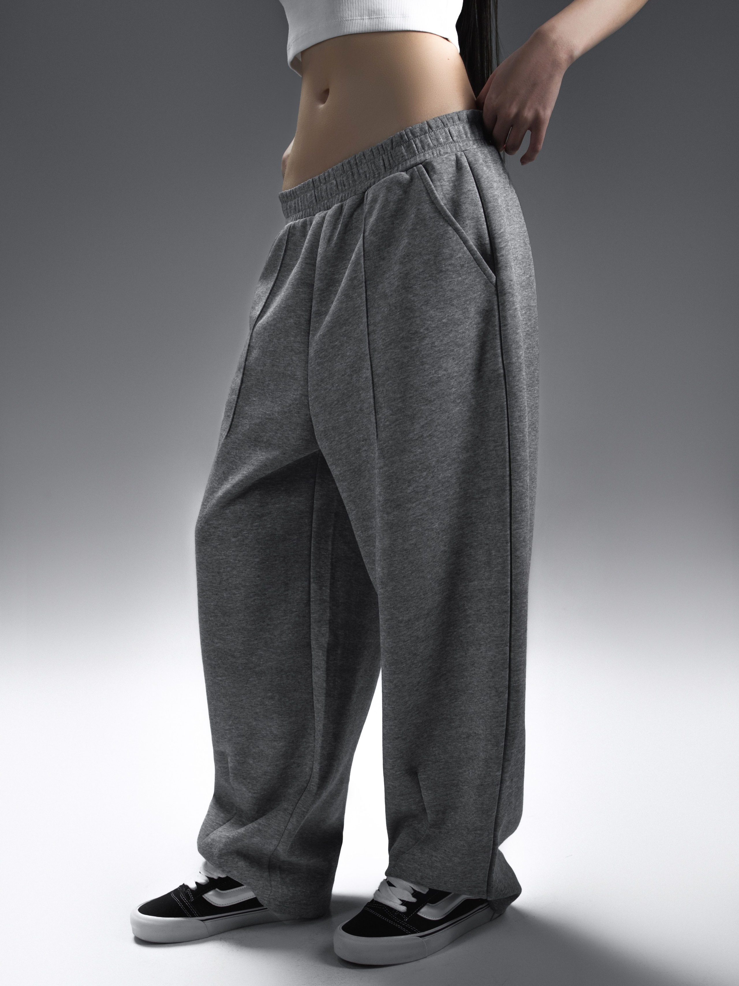 КАТАЛОГ | серый фон. RUNA production — стильные съемки для брендов