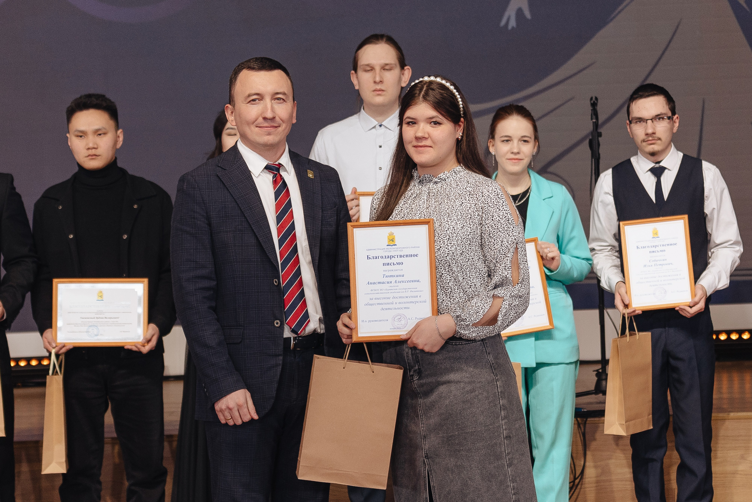 Студенческий бал. Свадебный и семейный фотограф в Улан-Удэ