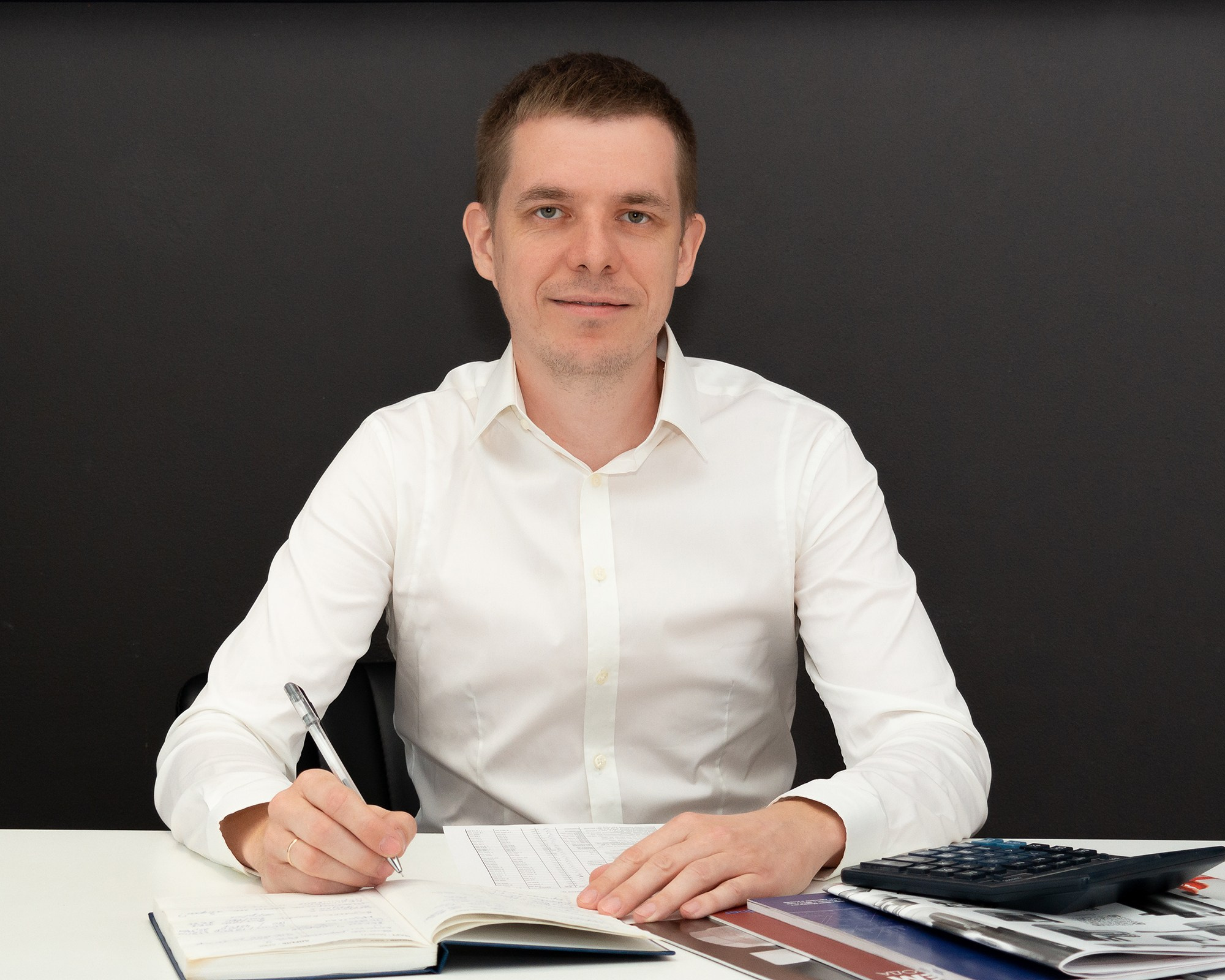 Контент-съемка для магазина отопления в Краснодаре. AI Фотограф Краснодар: мужские и женские фотосессии, стилизация съемки. Нейро-фотосессии онлайн