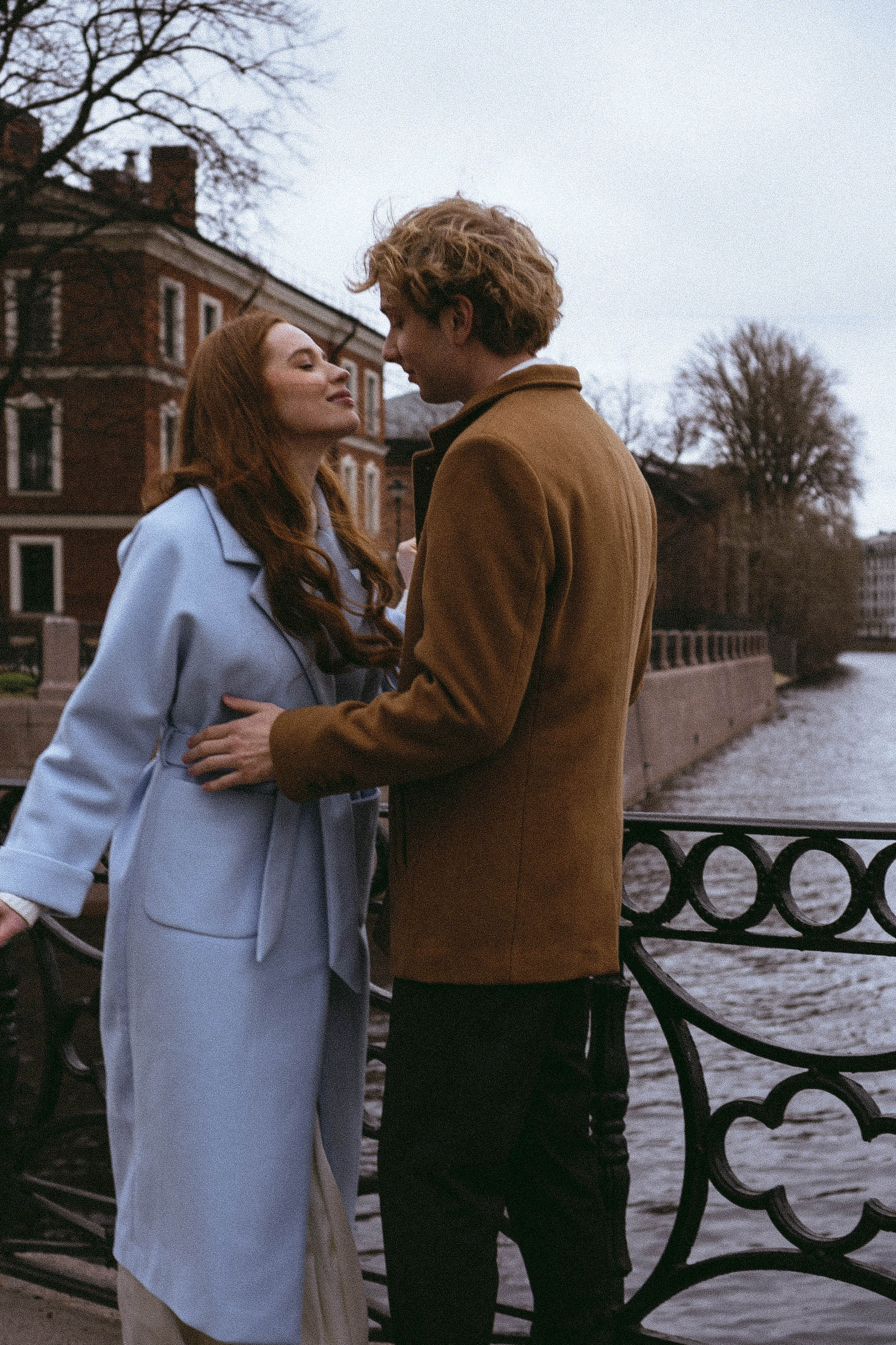 СВАДЕБНАЯ ПРОГУЛКА ПО ПЕТРОГРАДКЕ ВЕСНОЙ (ФОТОСЕССИИЯ ПАРЫ СВАДЕБНАЯ). Профессиональный фотограф, Санкт-Петербург — Виктория Богомолова