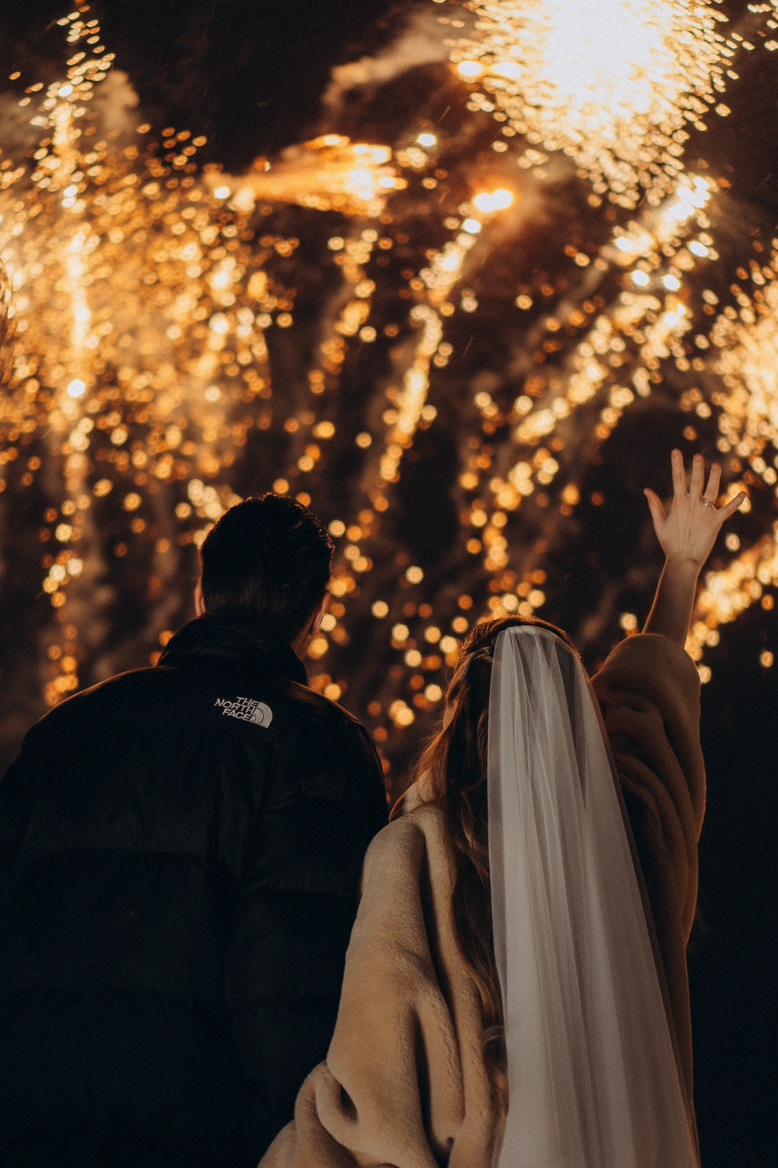 СВАДЕБНАЯ СЬЕМКА СБОРОВ В ОТЕЛЕ И ВЫЕЗД НА ЦЕРЕМОНИЮ (СНЯТО В СИБИРЕ В НИЖНЕВАРТОВСКЕ). Профессиональный фотограф, Санкт-Петербург — Виктория Богомолова