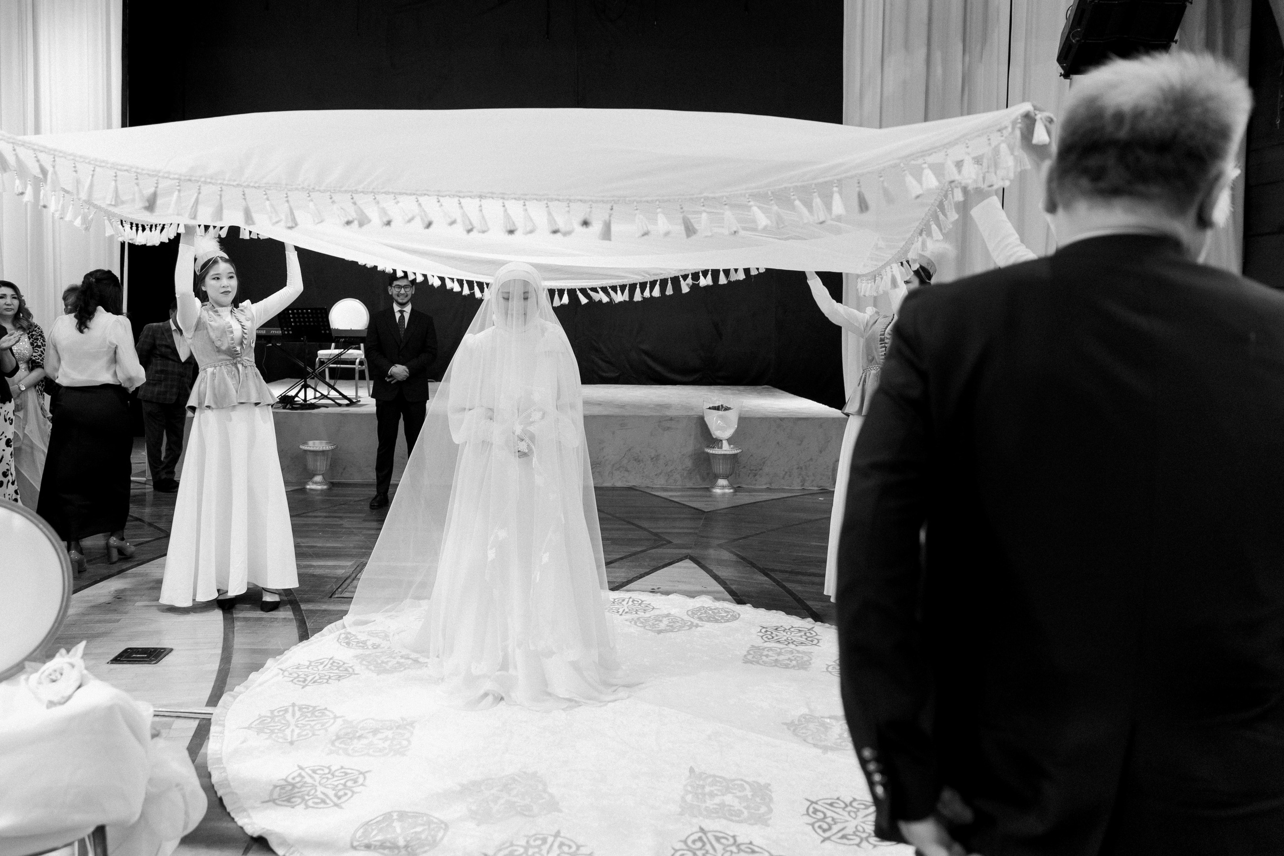 Свадебный банкет Абылайхан и Меруерт. Akkanatart.kz