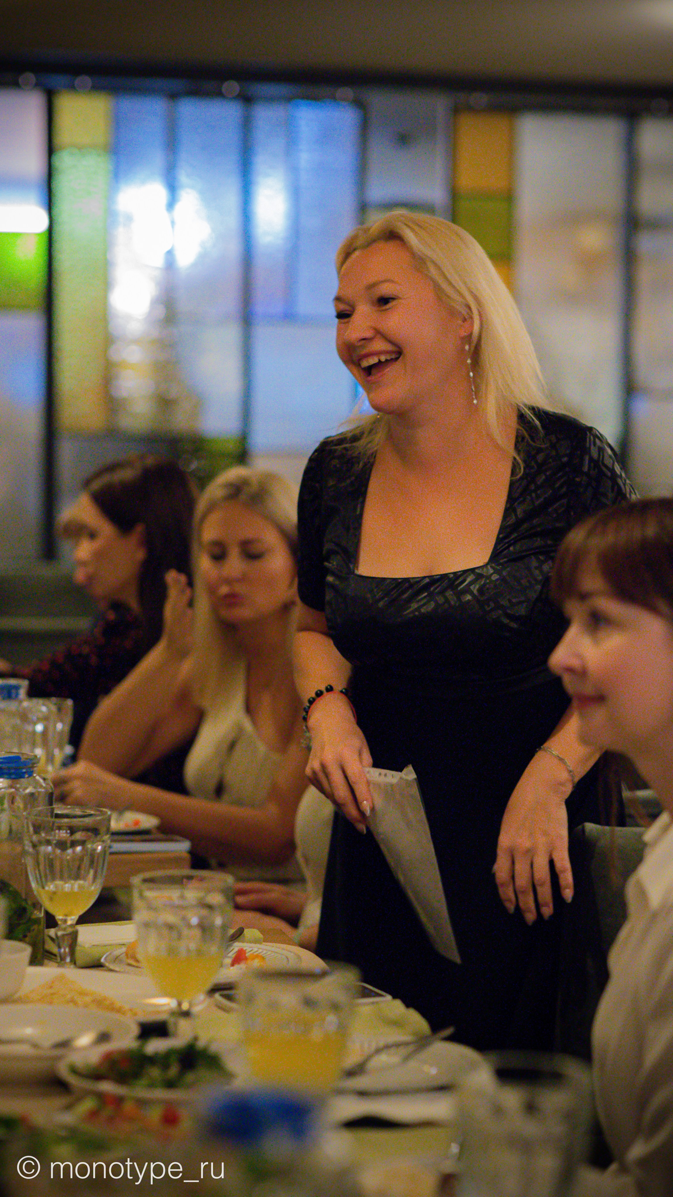 Содружество педагогов и психологов раннего развития. Москва. Награждение дипломами и праздничный ужин