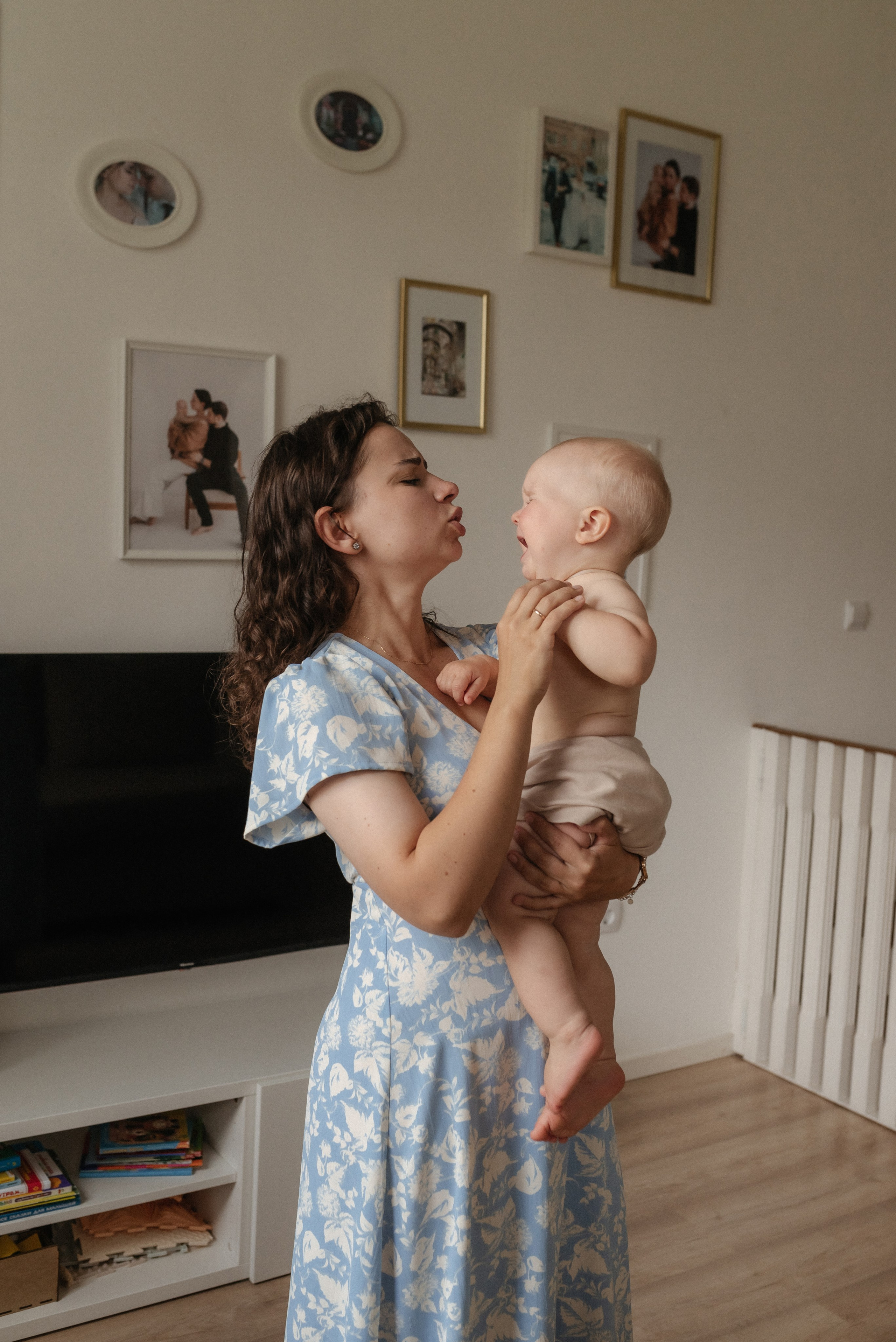 Семейная фотосессия дома с малышом. Семейный и портретный фотограф Нижний Новгород