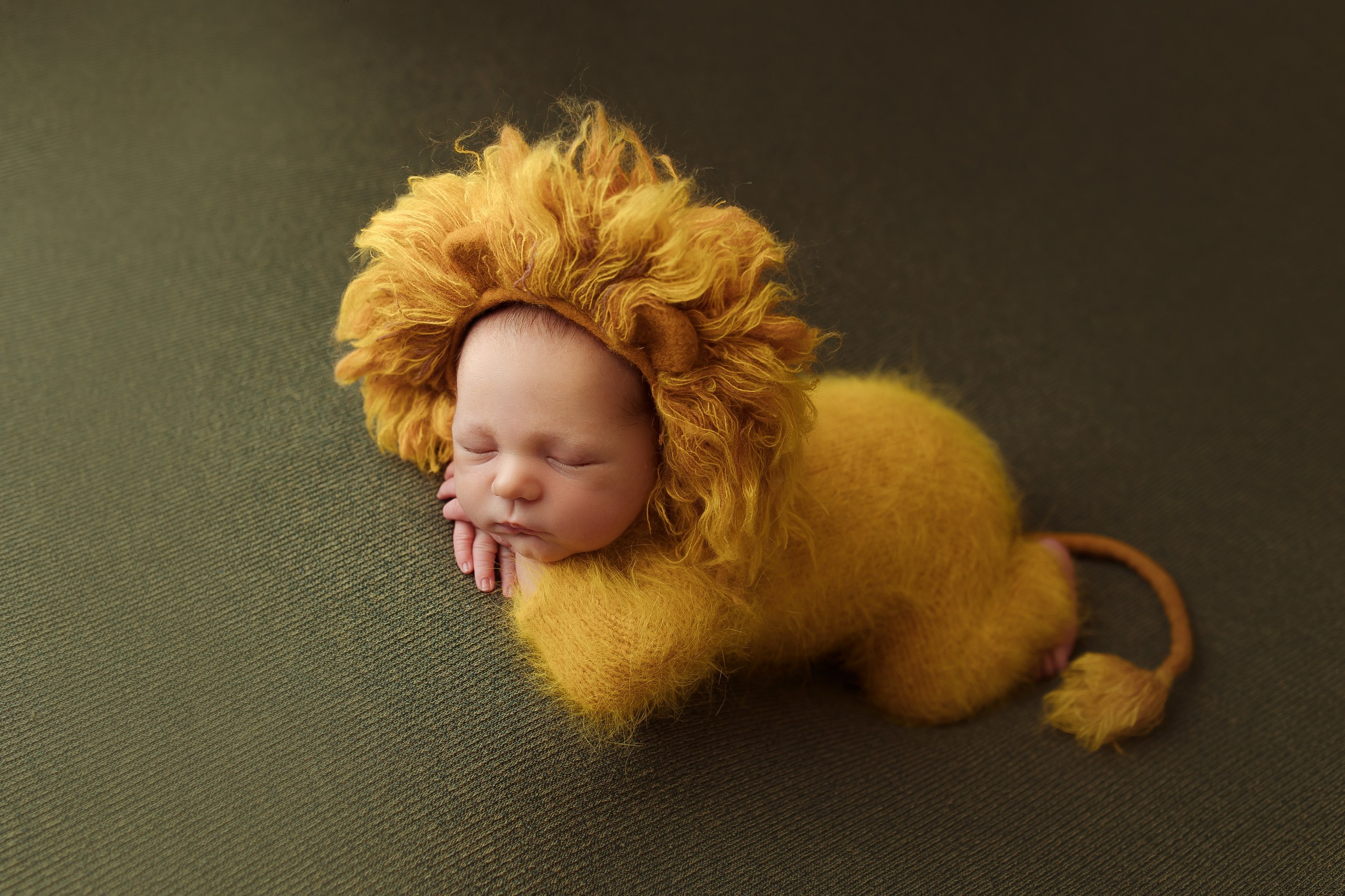 Новорожденные. Фотограф беременности, новорожденных Москва. годики под ключ