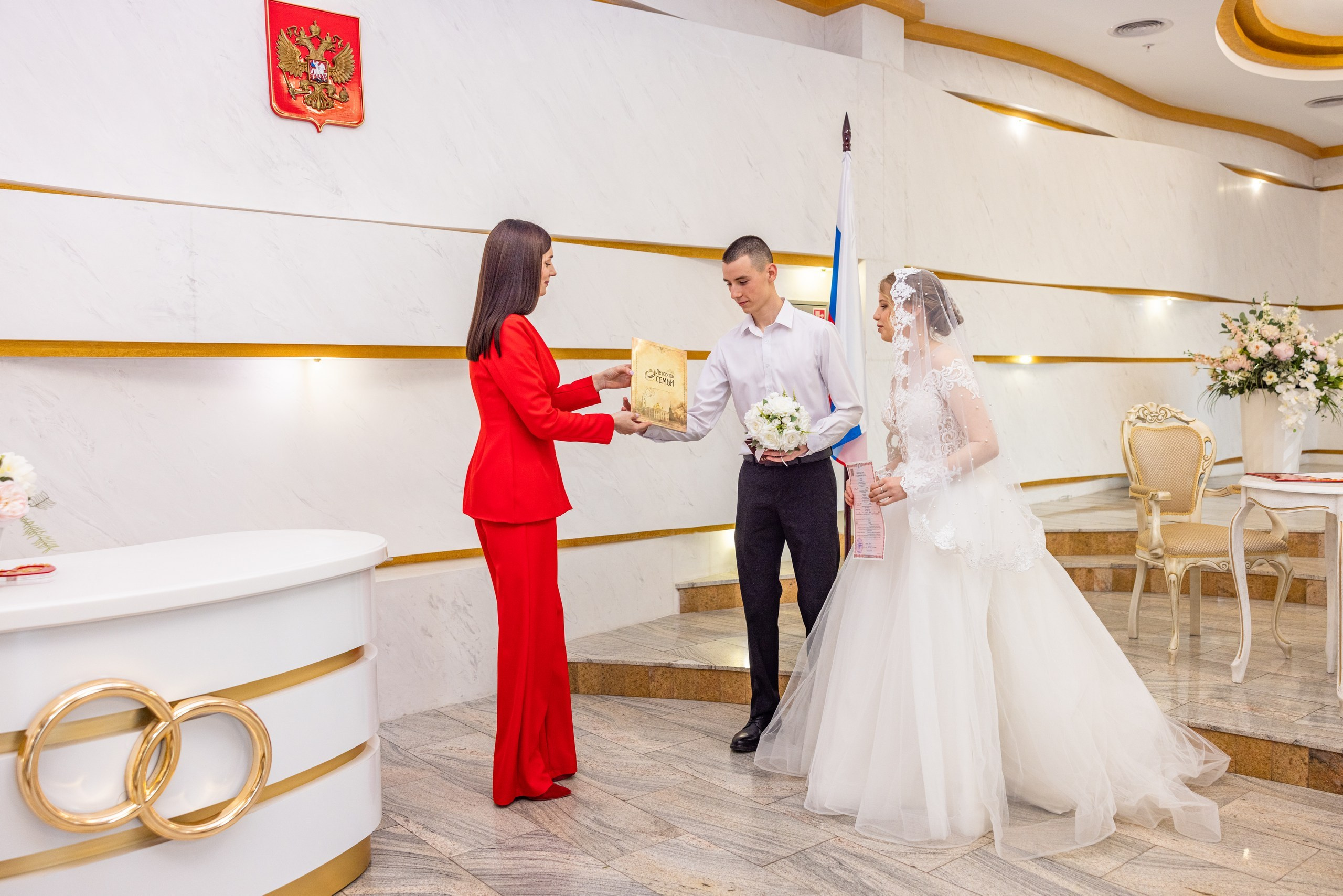 Пример одной свадьбы ЗАГС, ресторан. Фотограф в Туле Крупский АнДРей. Фотостудия «КАДР71» в Туле