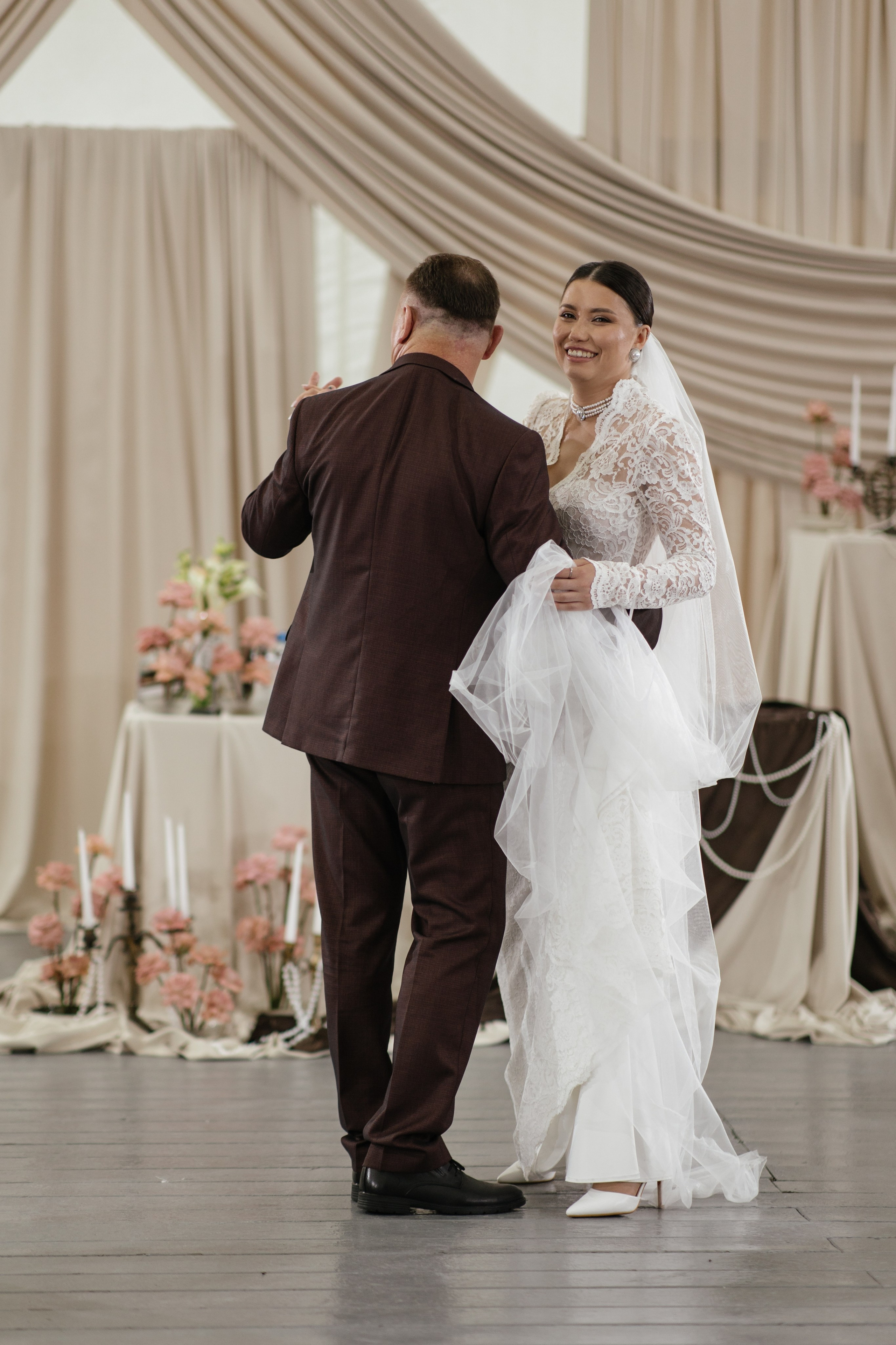 Эмиль и Радмила. Основная